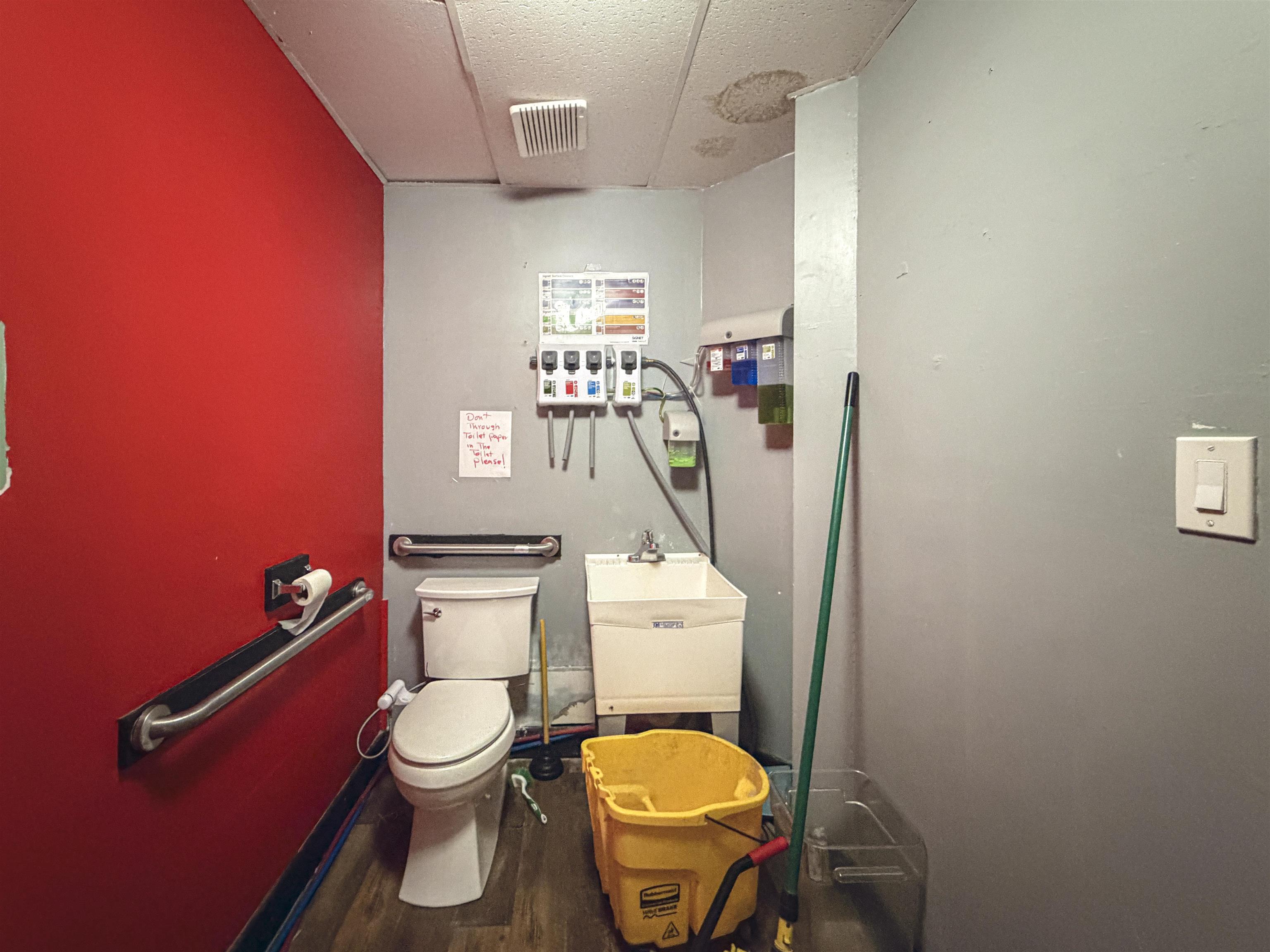 713 Beach Avenue - Picture 23