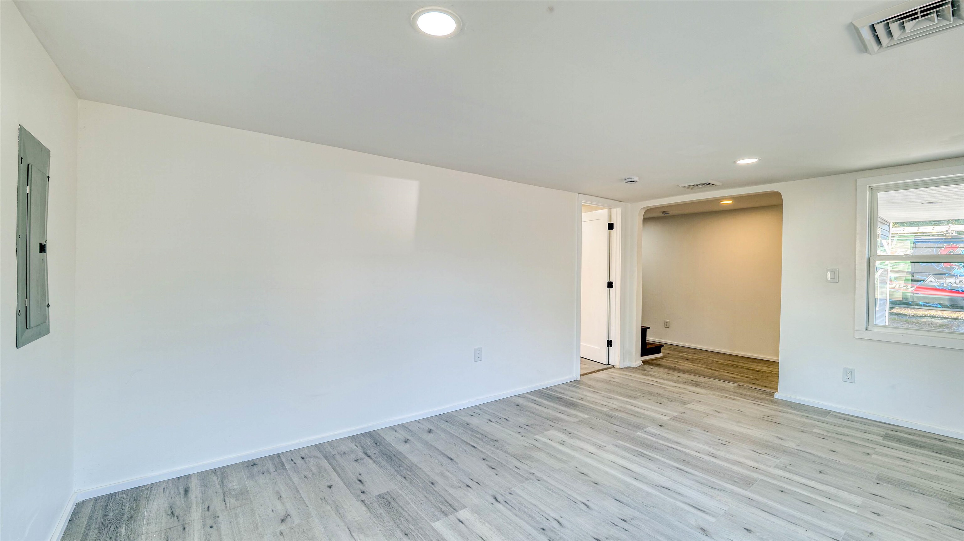 878 N Route 47 - Picture 5