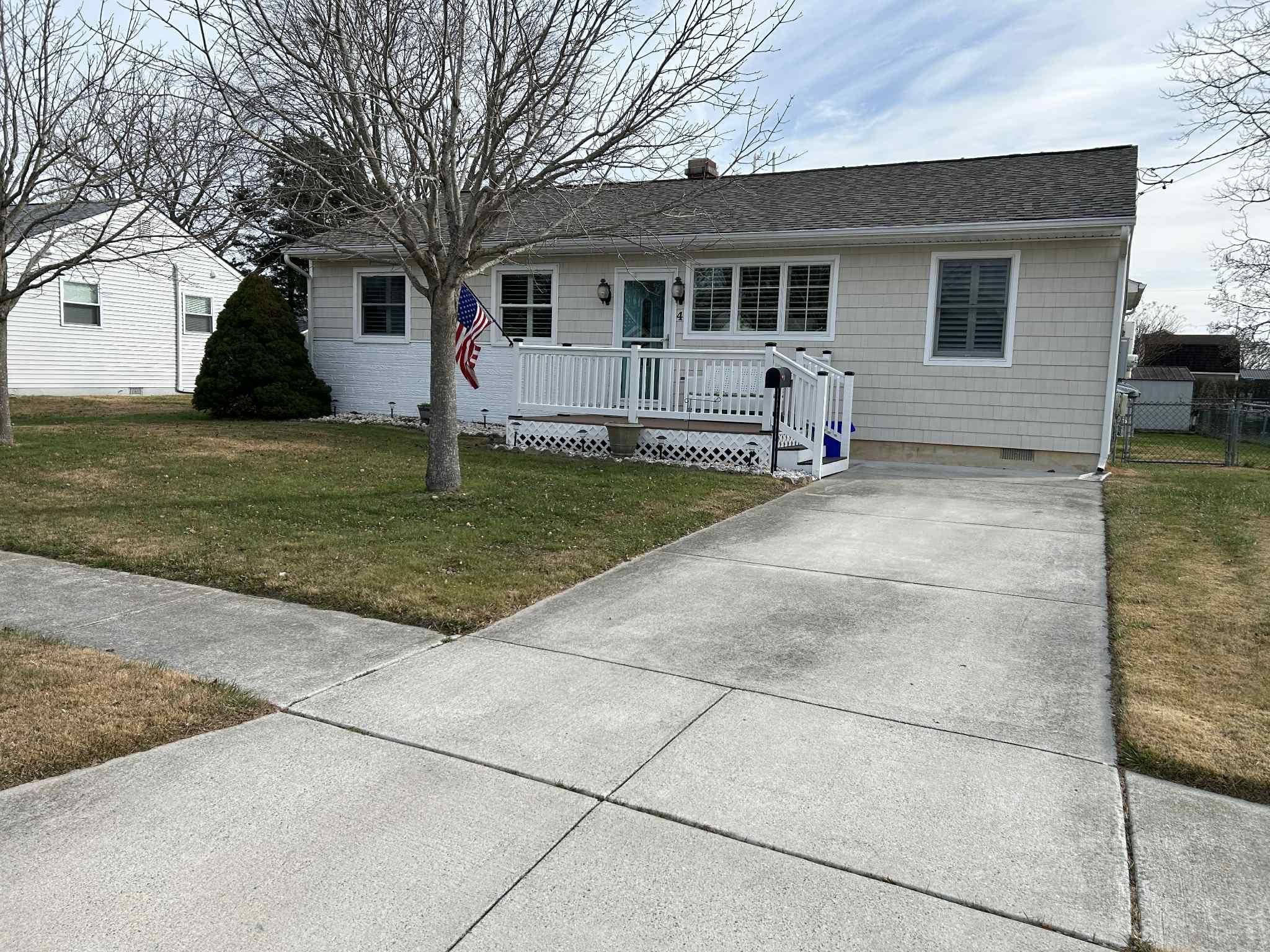 4 N 4th Street - Picture 1