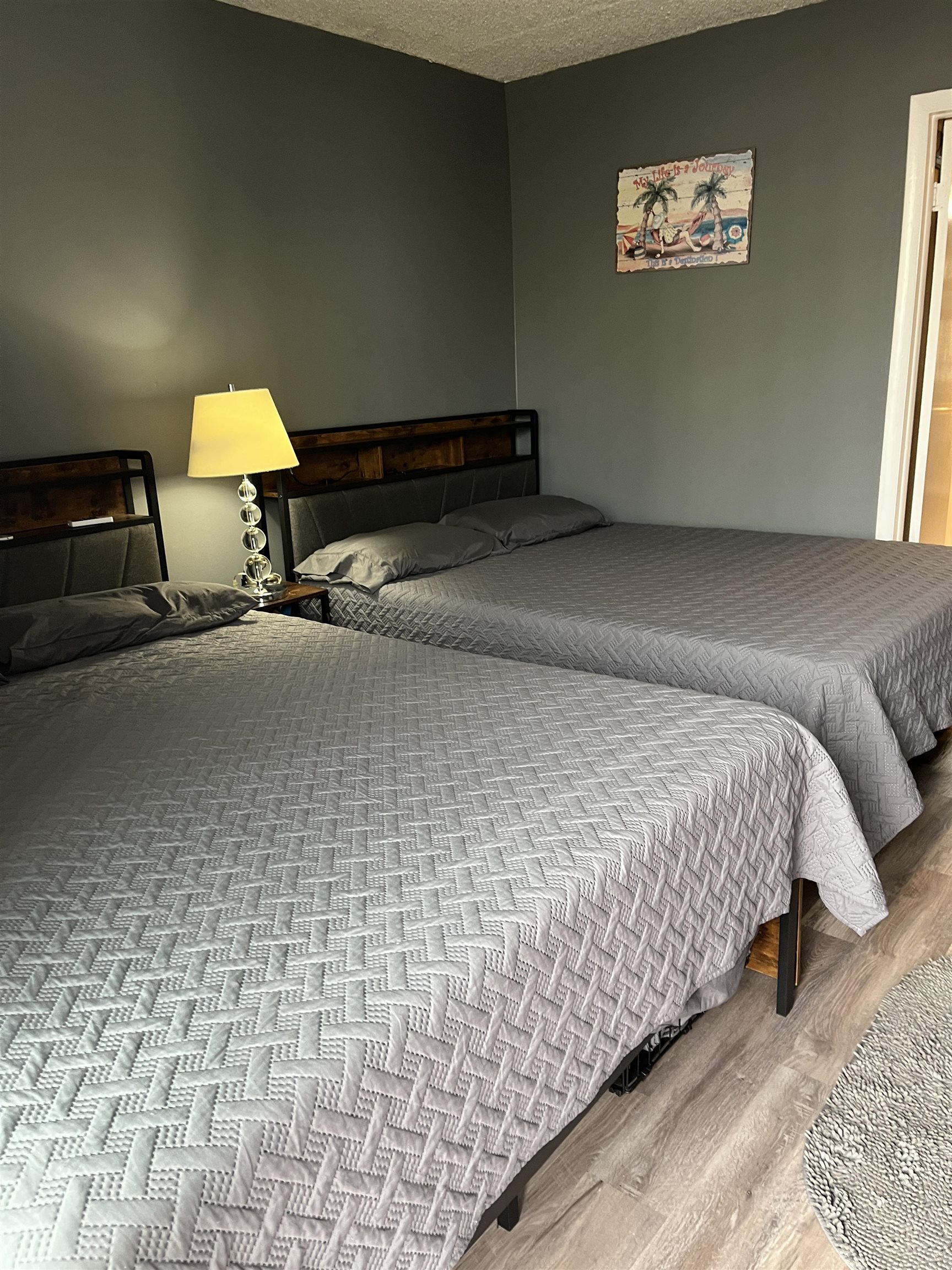 225 E Wildwood Avenue - Picture 16