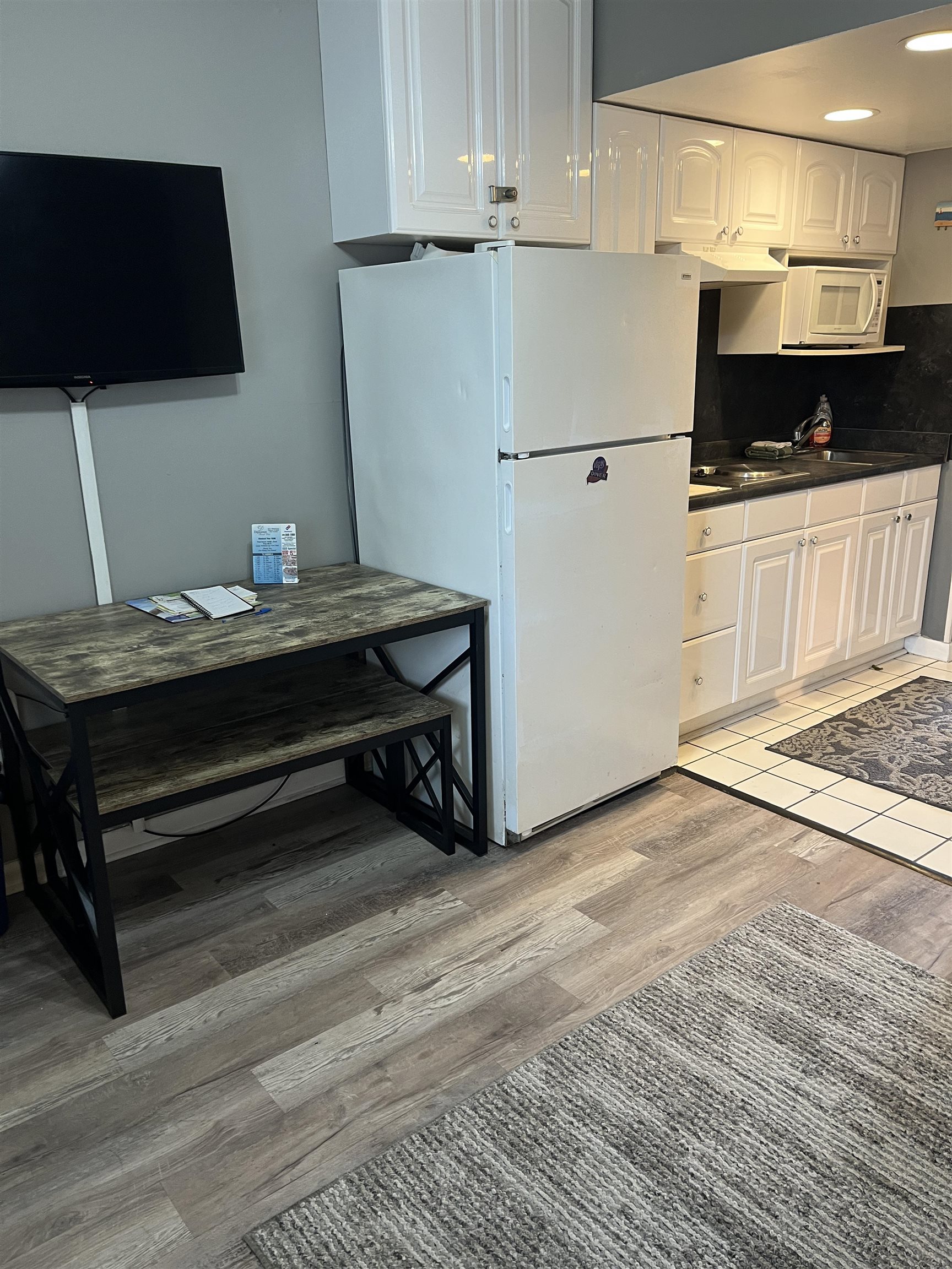 225 E Wildwood Avenue - Picture 5