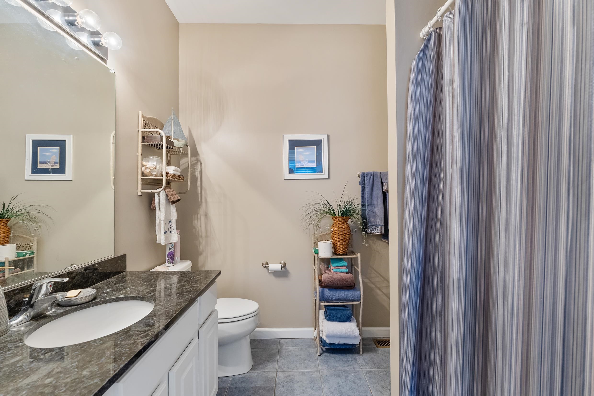 115 W Cardinal Road - Picture 11