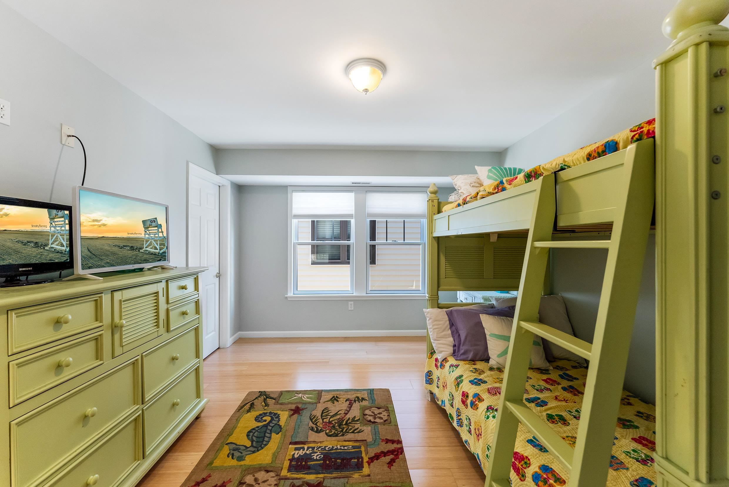 115 W Cardinal Road - Picture 15