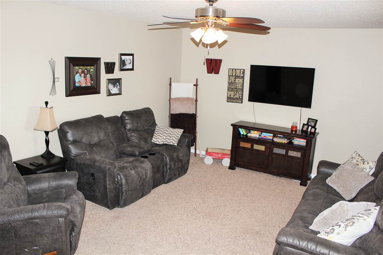 4310 Sunset Trail Kearney Ne 68847 Mls 20200270