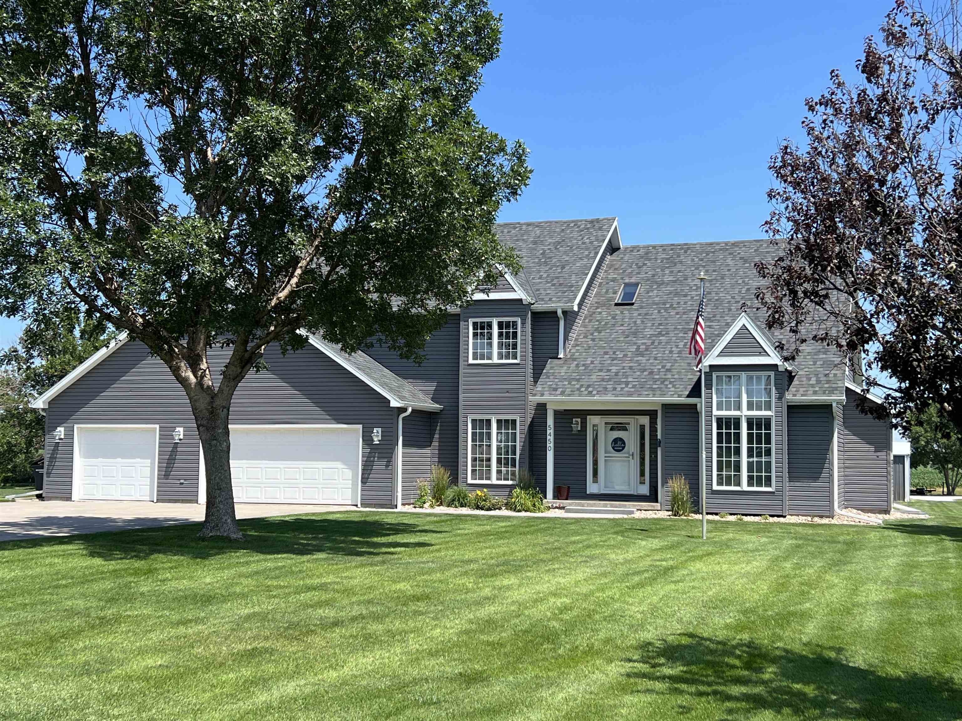 Properties Kearney Realty
