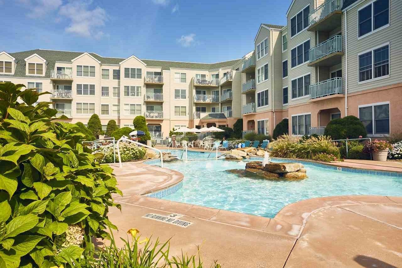 9907 Seapointe Boulevard - Lower Township