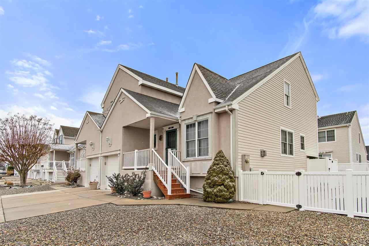 231 E South Station Avenue - Lower Township