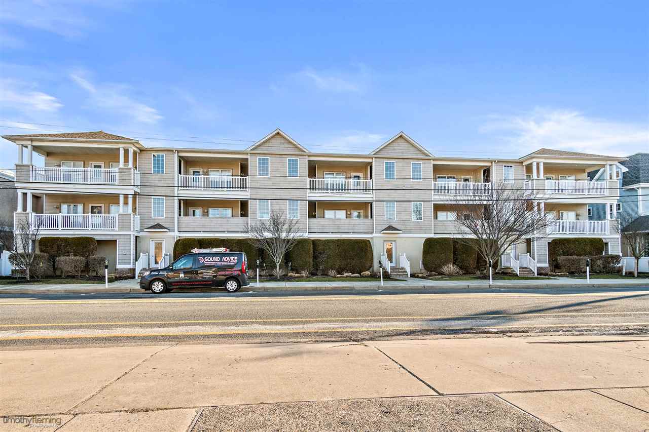 133 E Wildwood Avenue - Wildwood