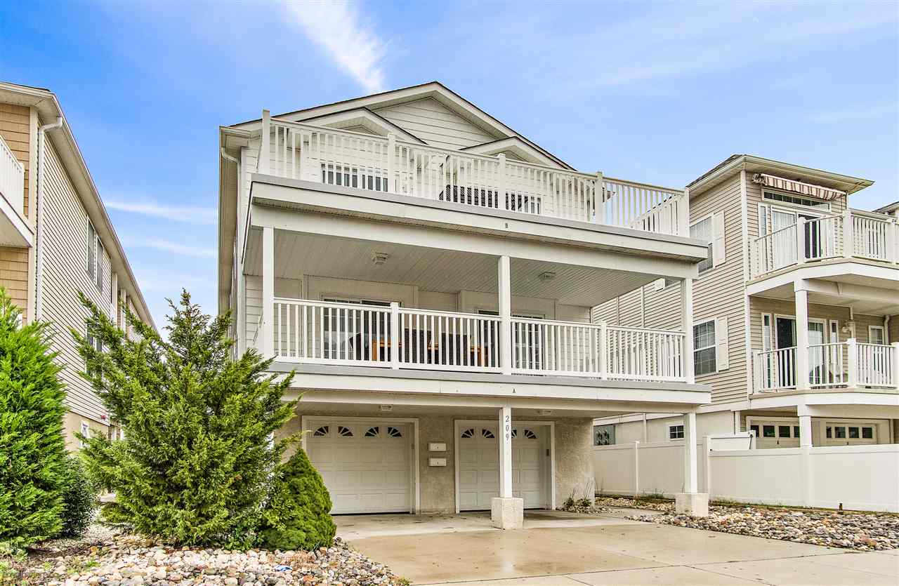209 E Roberts Avenue - Wildwood