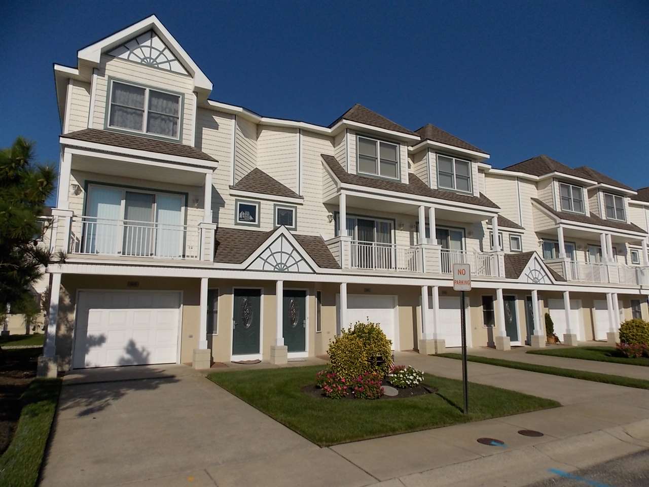 209 E Rochester Avenue - Lower Township