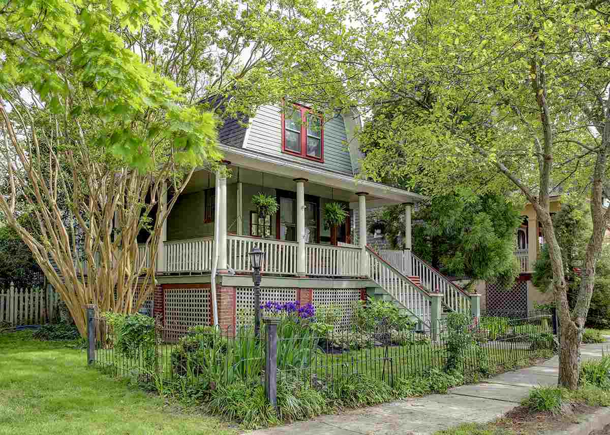810 Columbia Avenue - Cape May