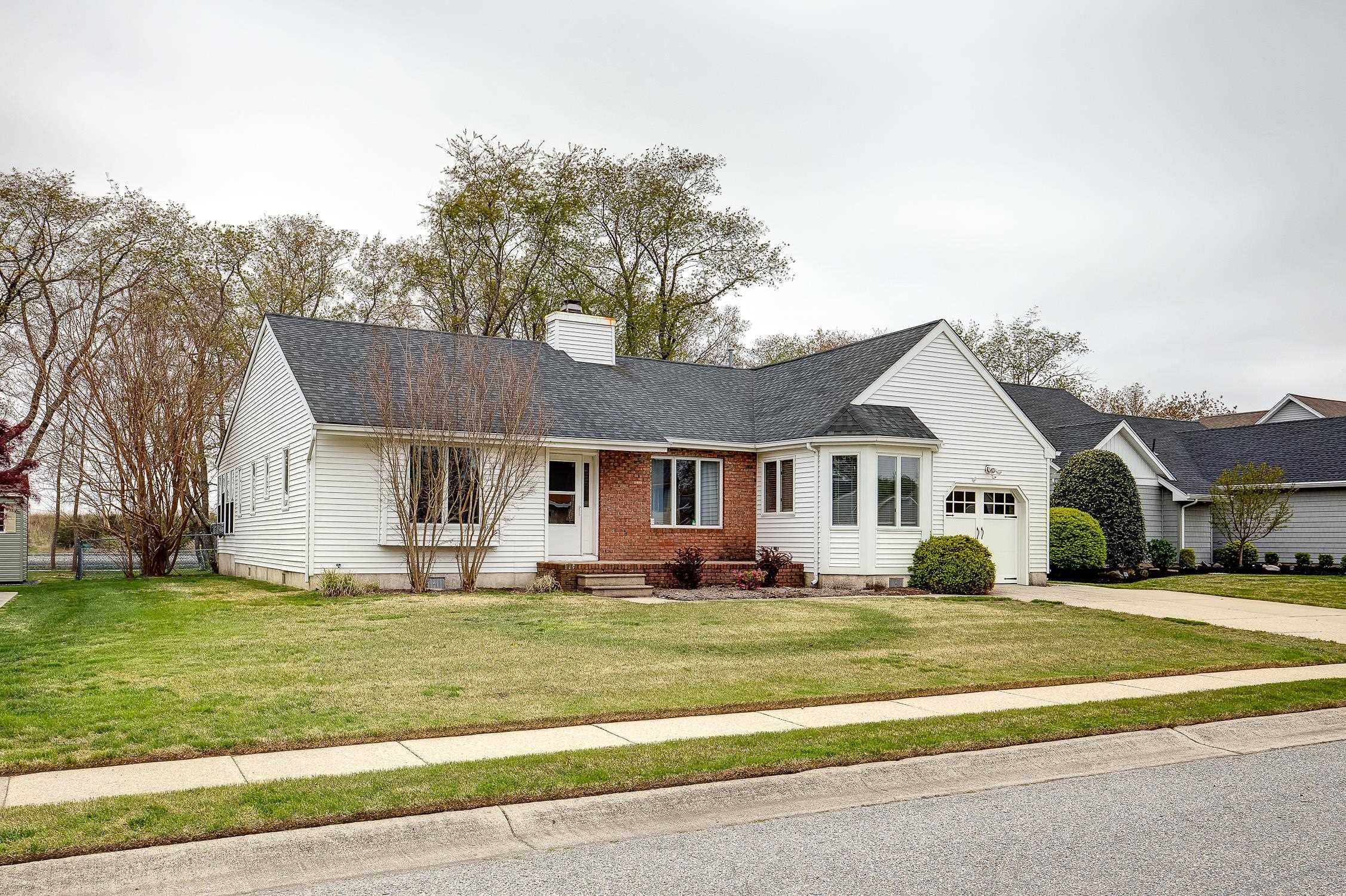 402 Portsmouth Road - Lower Township