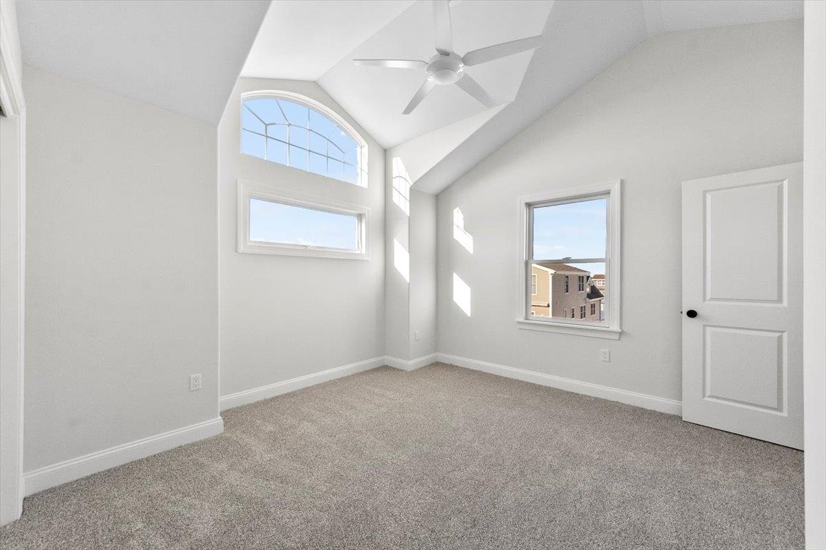 227 40th Street - Picture 17