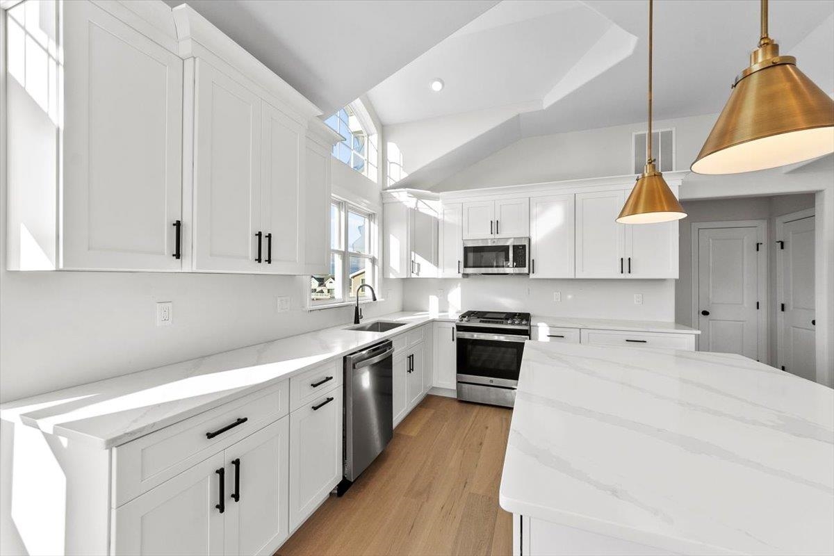 227 40th Street - Picture 19