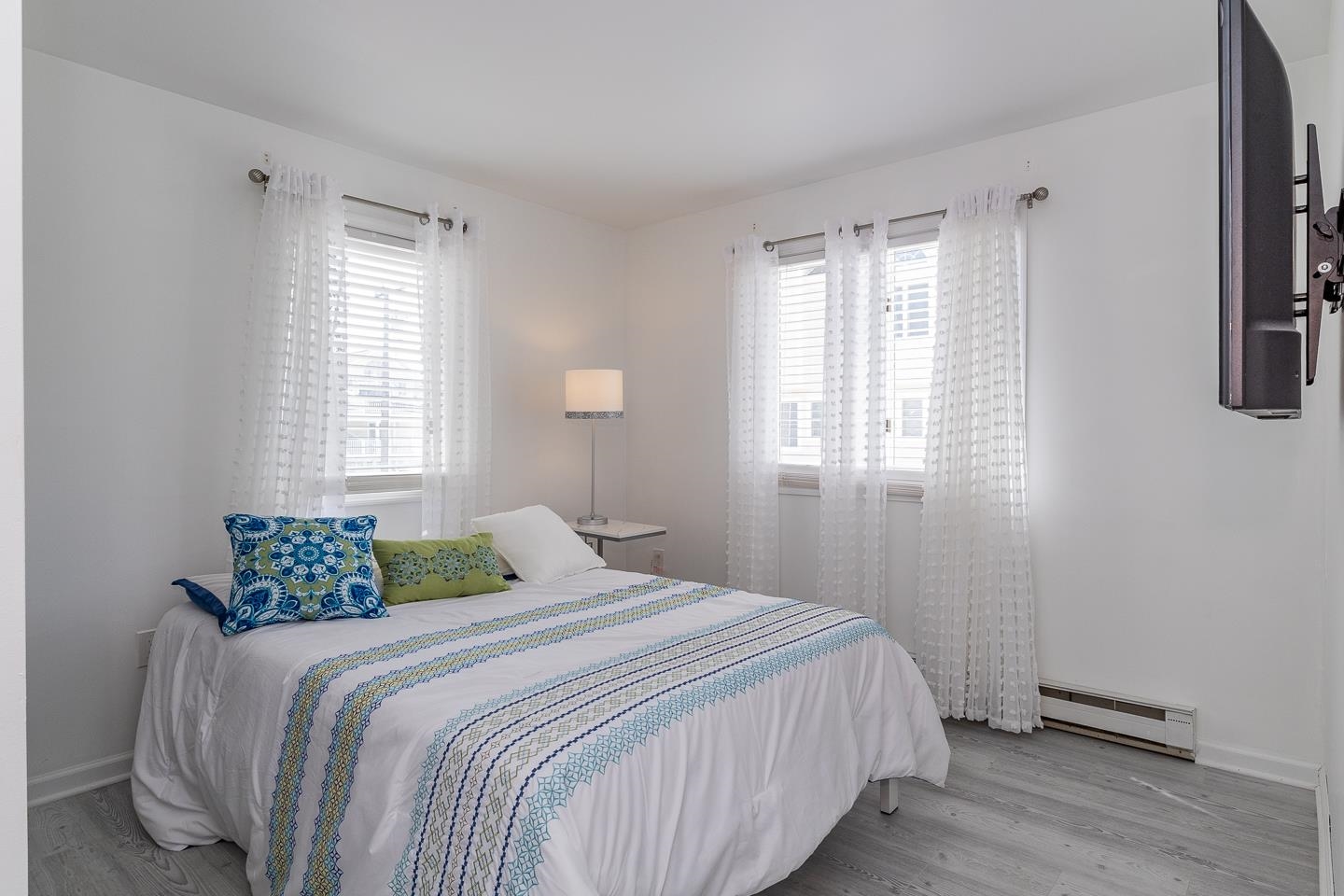 7908 Landis Avenue - Picture 33