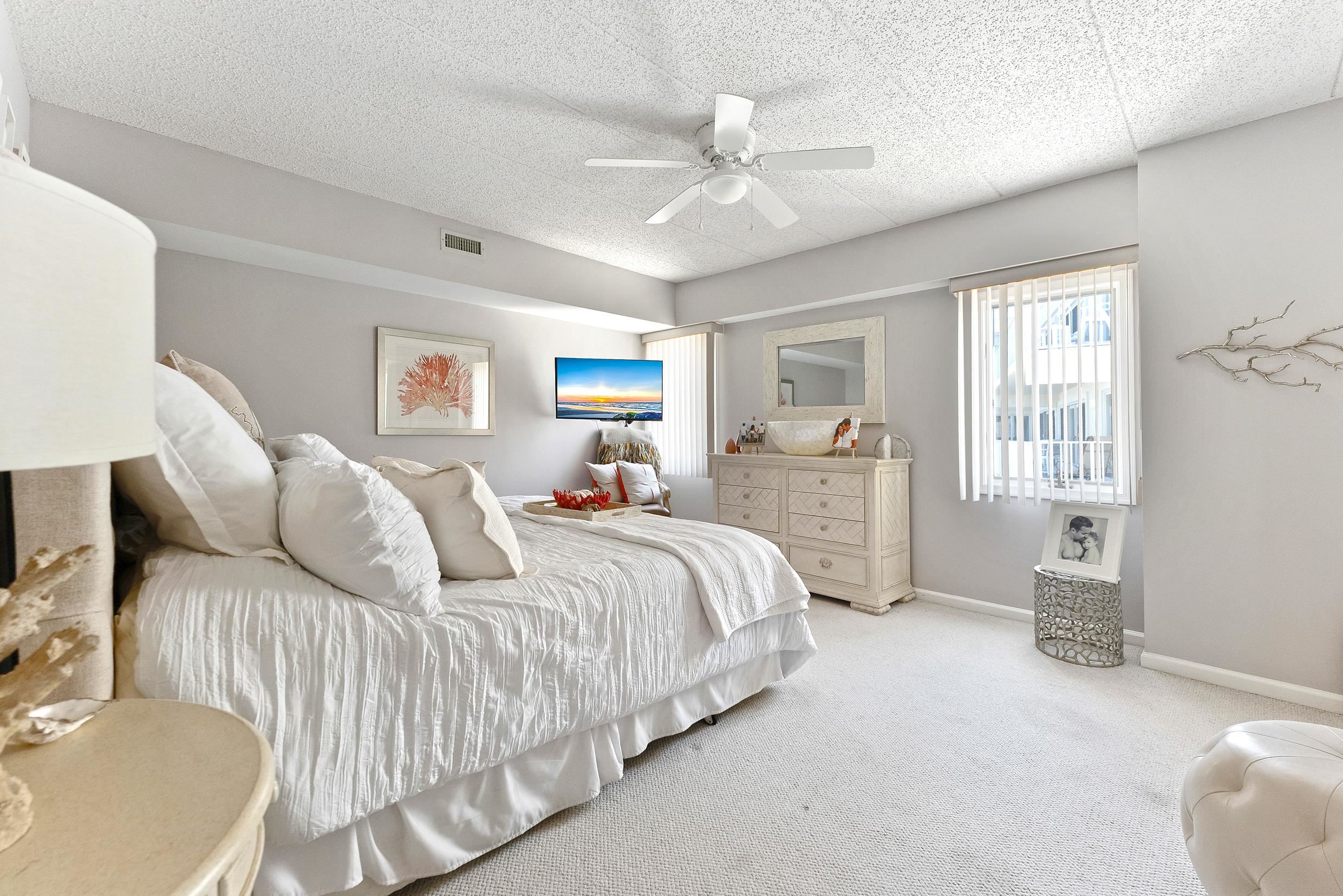 1100 Ocean Drive