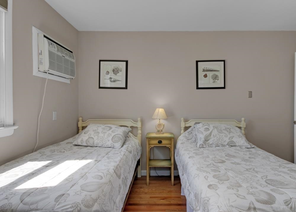 https://cdnparap40.paragonrels.com/ParagonImages/Property/P4/CAPEMAY/232593/24/0/0/e541f939937703f1ab8c03f5b69d0bc4/1/c2b6054882b18dda8dab280264721252/232593-24.JPG