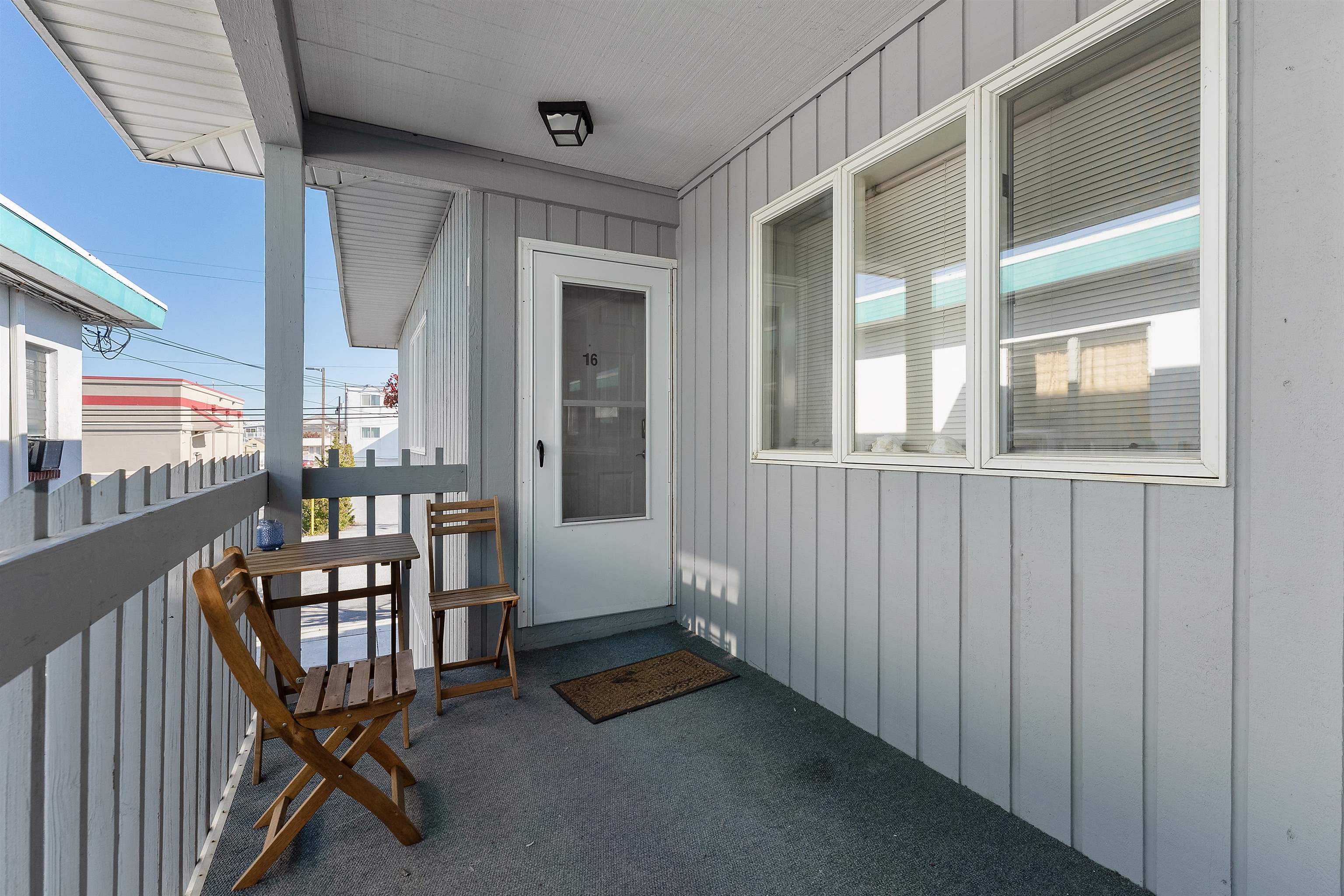 320 E Baker Avenue