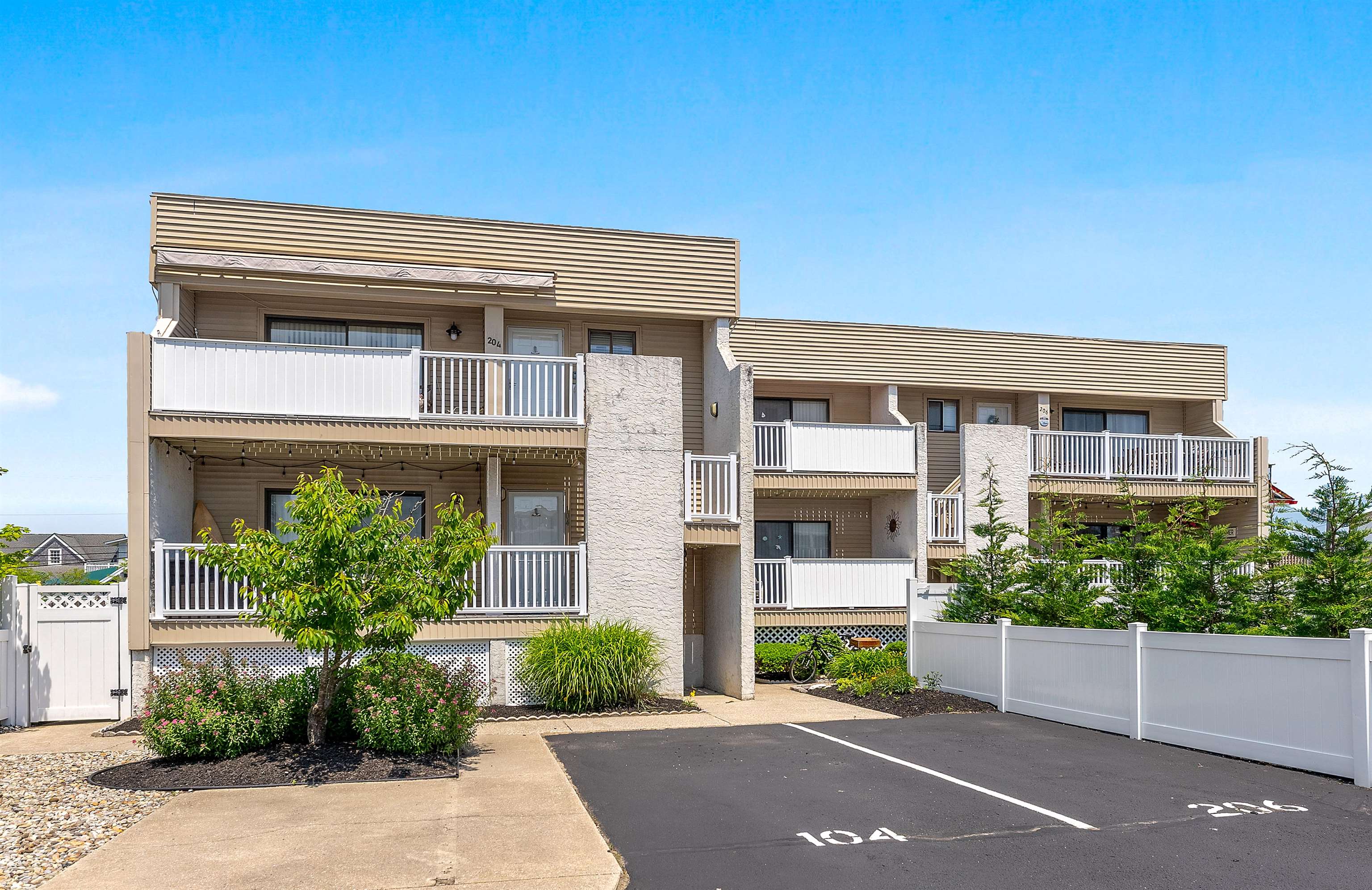 234 21st Street - Avalon