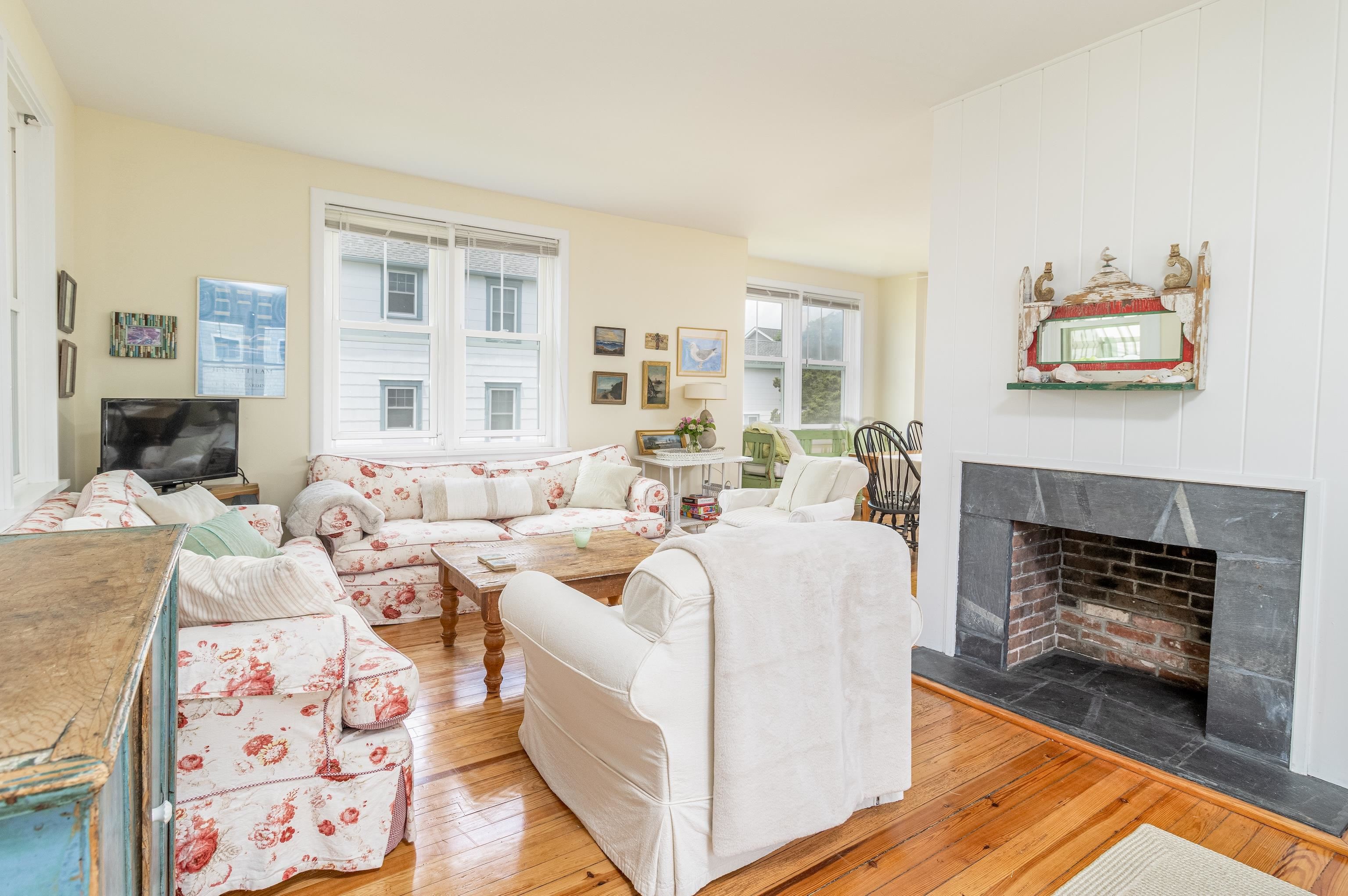 https://cdnparap40.paragonrels.com/ParagonImages/Property/P4/CAPEMAY/241725/8/0/0/9f79dd4a1b7d4a9f89426306e8752881/1/488f264600c3d663e422a1ff672b2622/241725-9cc05521-f8b3-4fb9-af28-ea8bc7b832d0.JPG