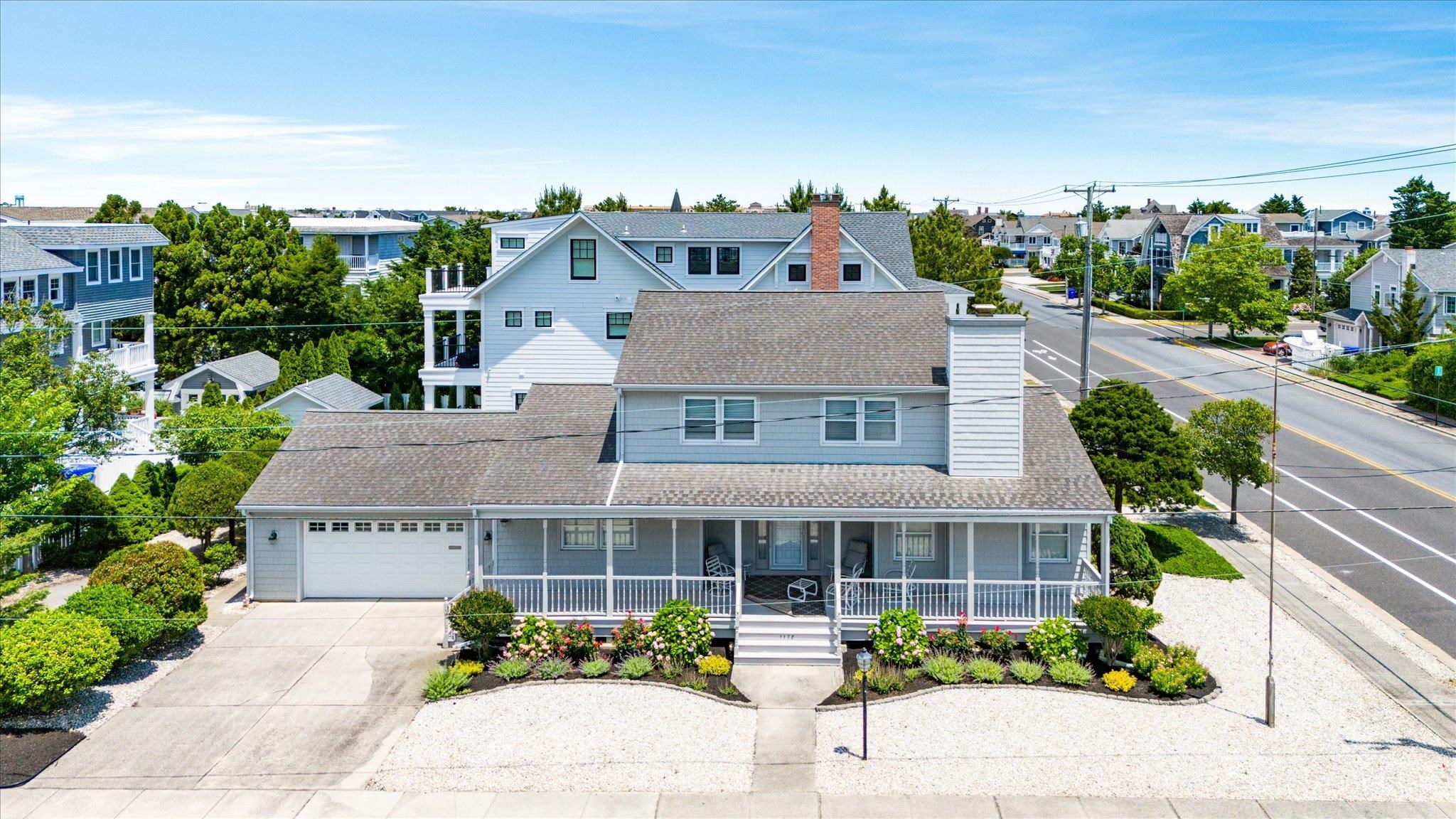 1178 1st Avenue - Picture 1