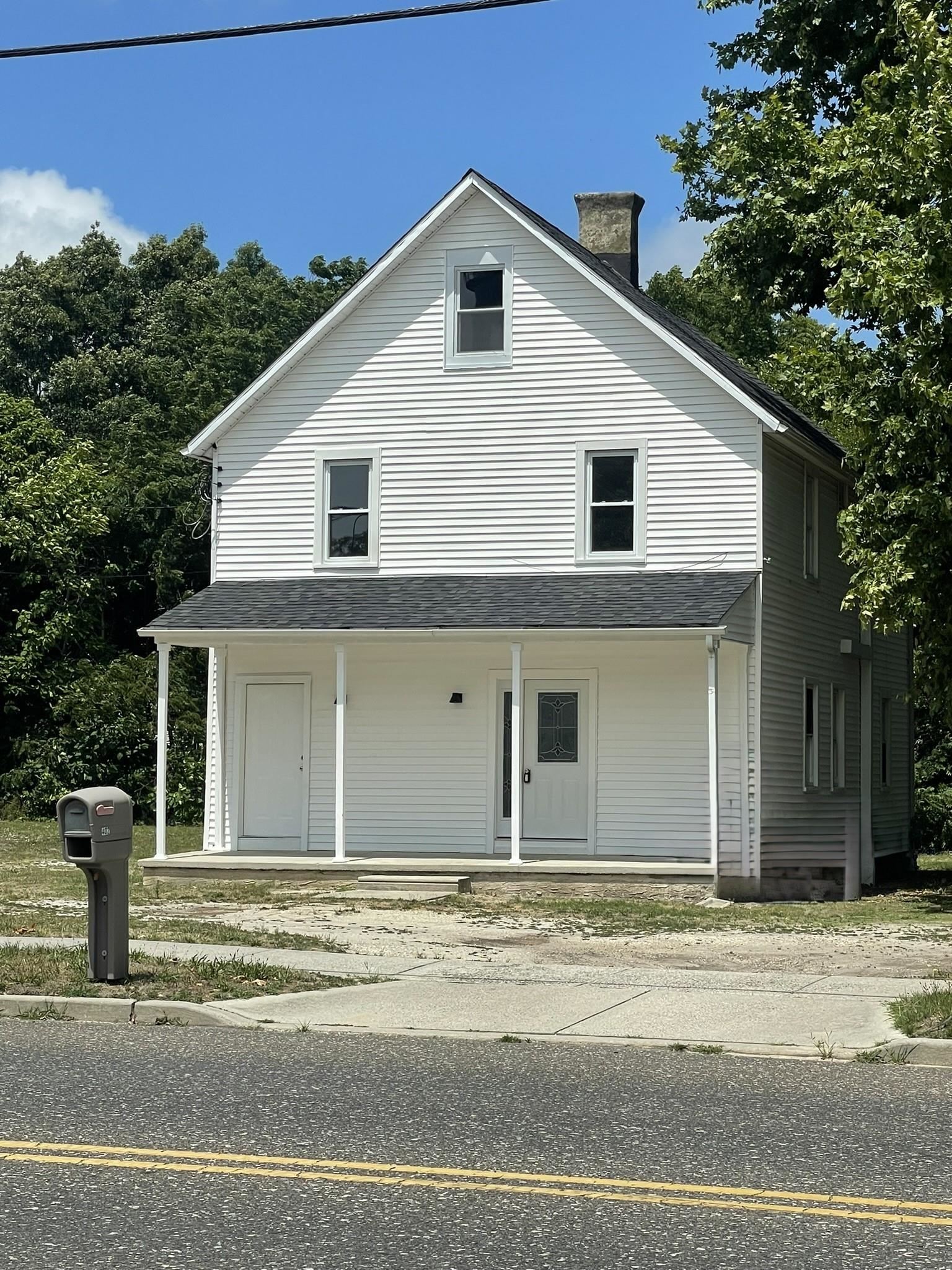 242045