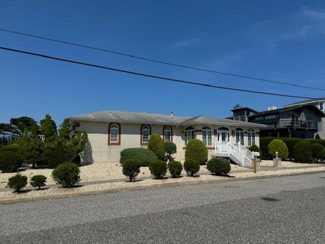 585 7th Street - Avalon