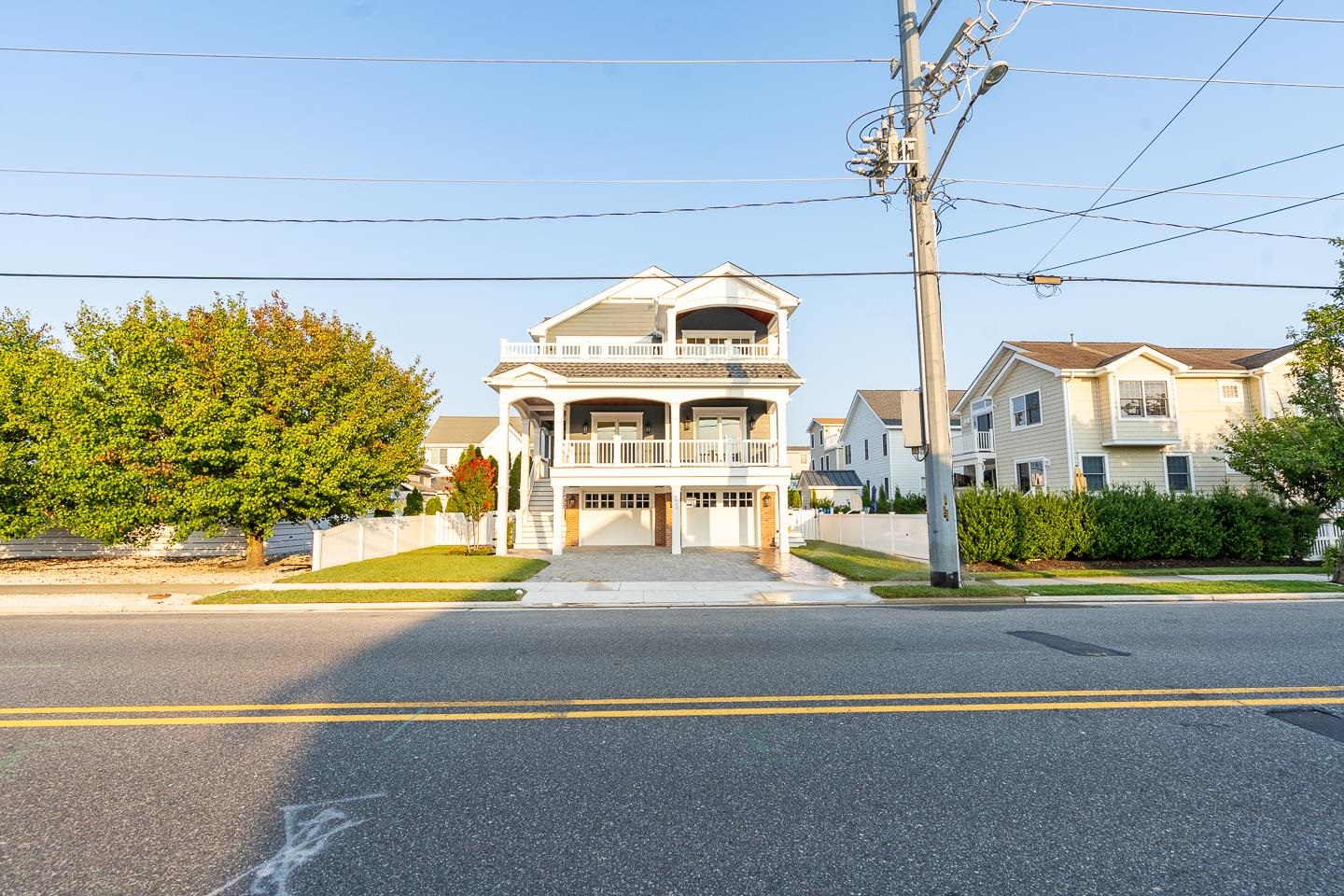 https://cdnparap40.paragonrels.com/ParagonImages/Property/P4/CAPEMAY/242216/2/0/0/298c50988c32d83950ebb8257d74b7ac/1/323c84cade29af22aad6dd280fcf822f/242216-21d90a3a-6679-4e27-a635-f3d5f04c3bcd.JPG