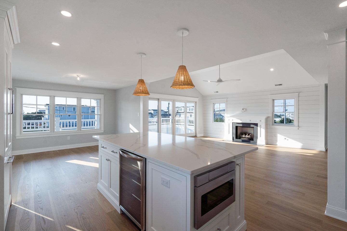https://cdnparap40.paragonrels.com/ParagonImages/Property/P4/CAPEMAY/242216/21/0/0/752f2e0f105ff2bf0ba867d9e5323d77/1/323c84cade29af22aad6dd280fcf822f/242216-dbaddcbd-a134-41c5-b886-19623ed210d8.JPG