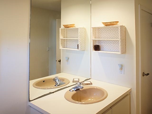 https://cdnparap40.paragonrels.com/ParagonImages/Property/P4/CAPEMAY/242550/13/0/0/15bd5654b196be41e489011ea60c88fc/1/041f0b0b6f1bad45cc5ee03801590f38/242550-9ed3a916-1bd8-4605-9ff8-1f6ecc8b02e5.JPG