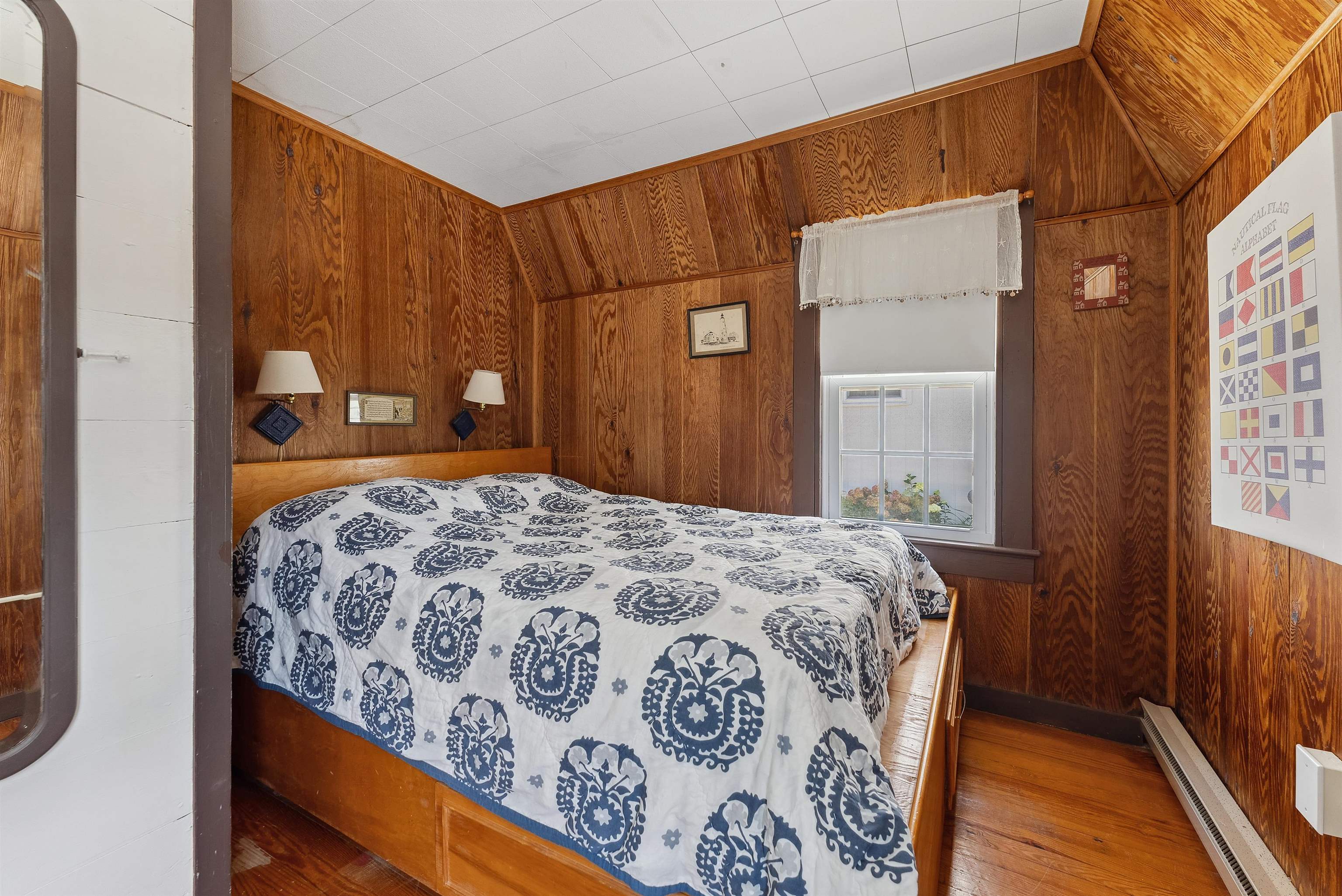 https://cdnparap40.paragonrels.com/ParagonImages/Property/P4/CAPEMAY/242635/12/0/0/c2e3ea4013afd4ed6f2b2ccf182ff77b/1/0490be5ba9fa157e3bfa59cf5eeb232d/242635-d8590e63-1b4a-4abb-bf80-0f1c0bc9e624.JPG