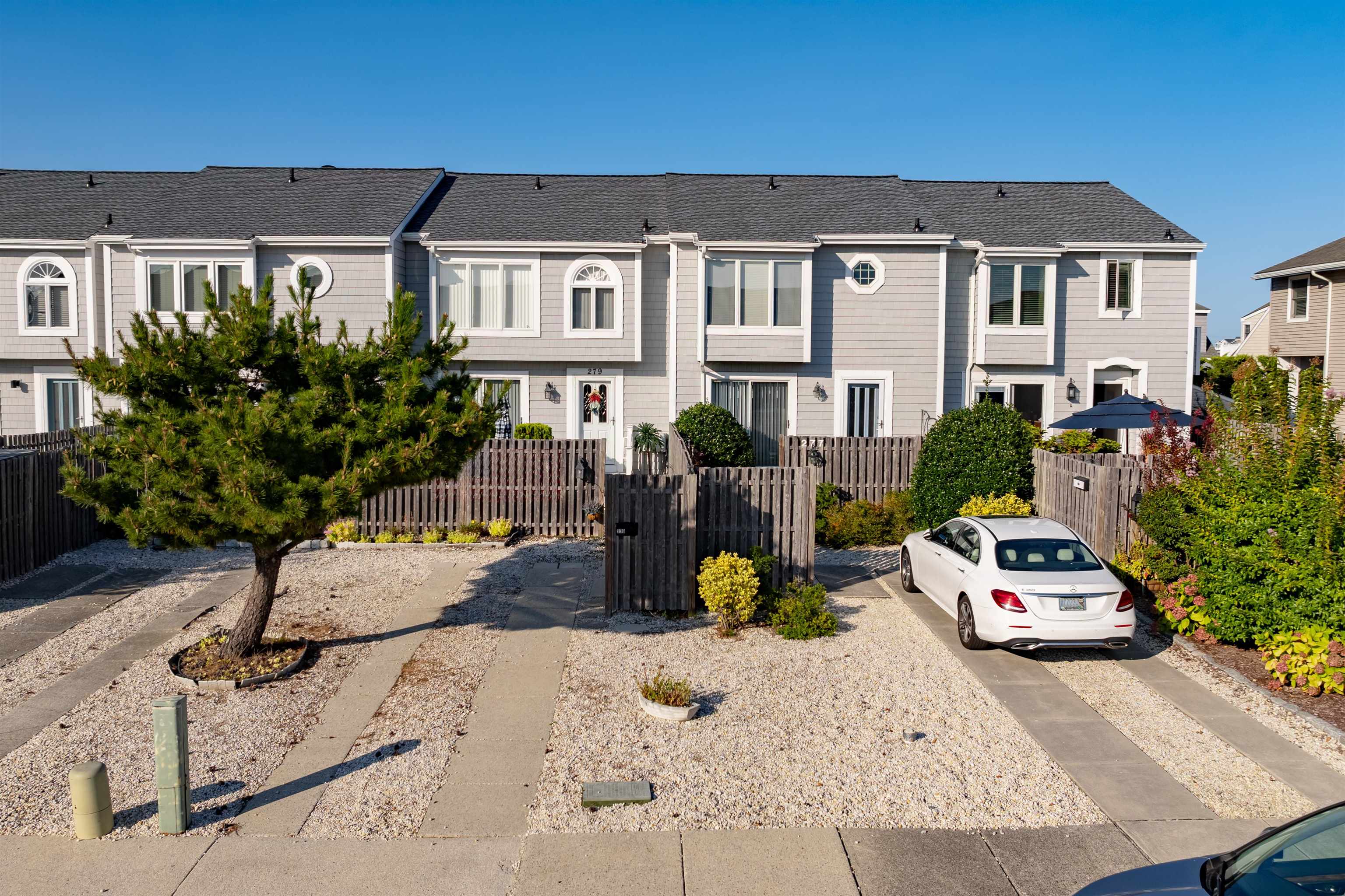 279 13th Street - Picture 39
