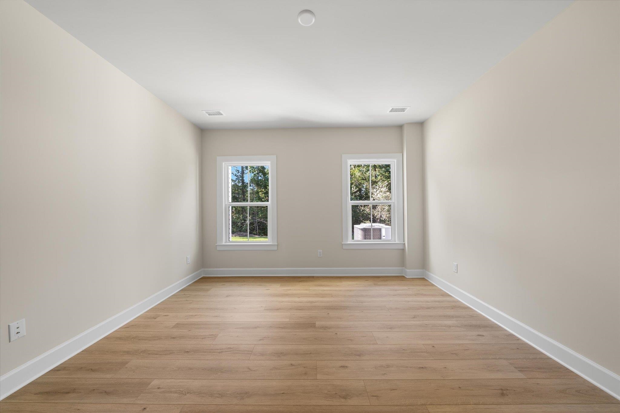 203 Southgate Road Road - Picture 15
