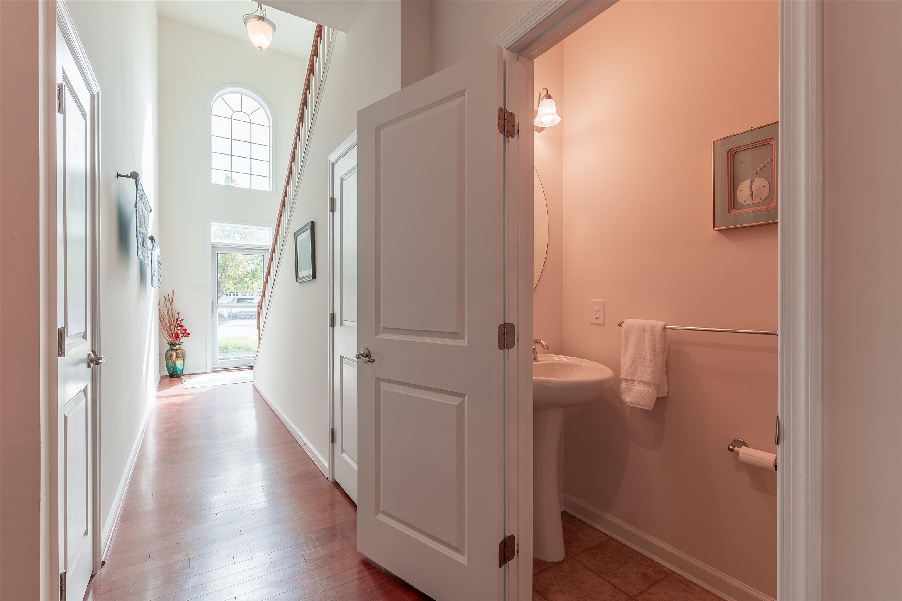 1806 Tidewater Avenue - Picture 5