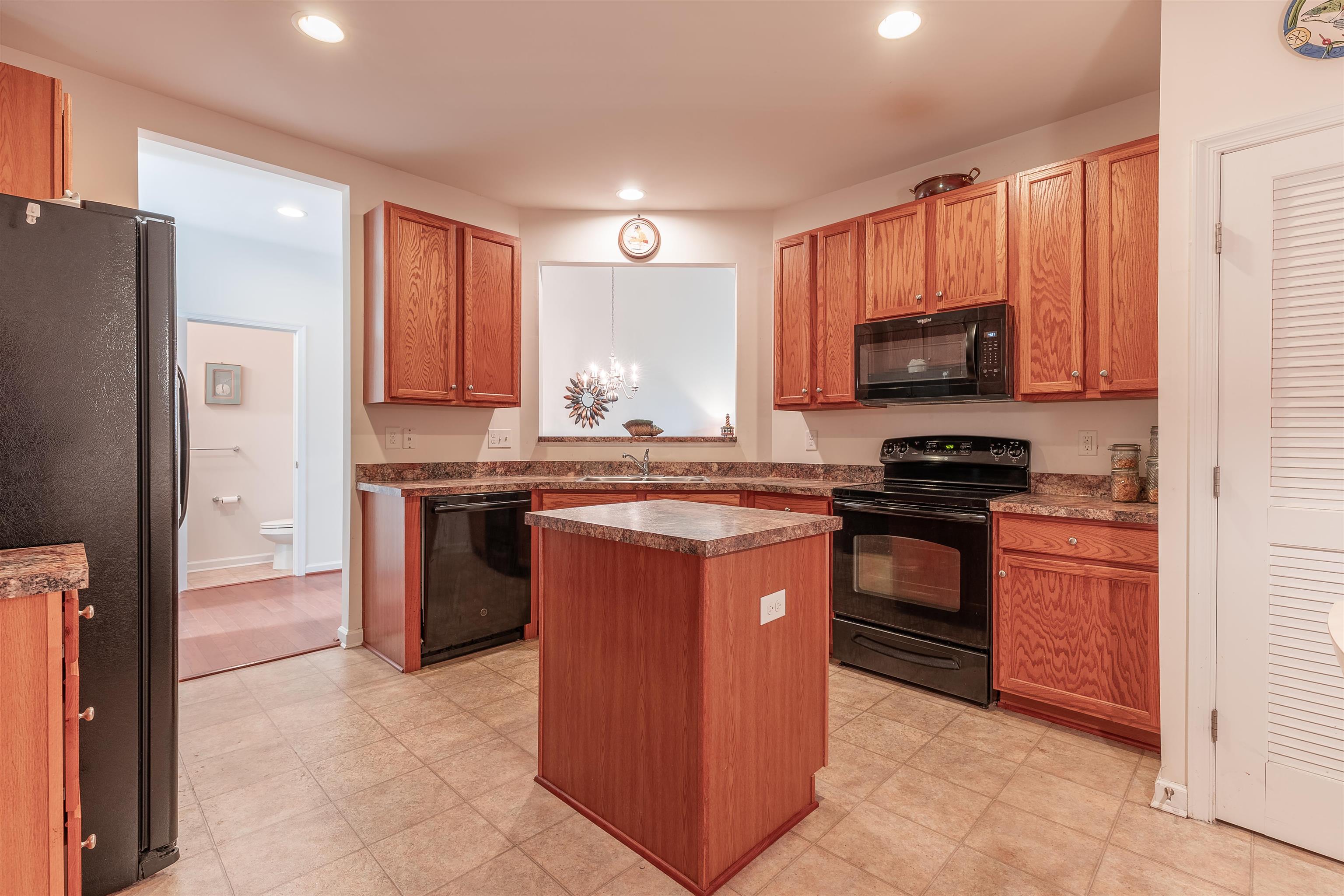 1806 Tidewater Avenue - Picture 7