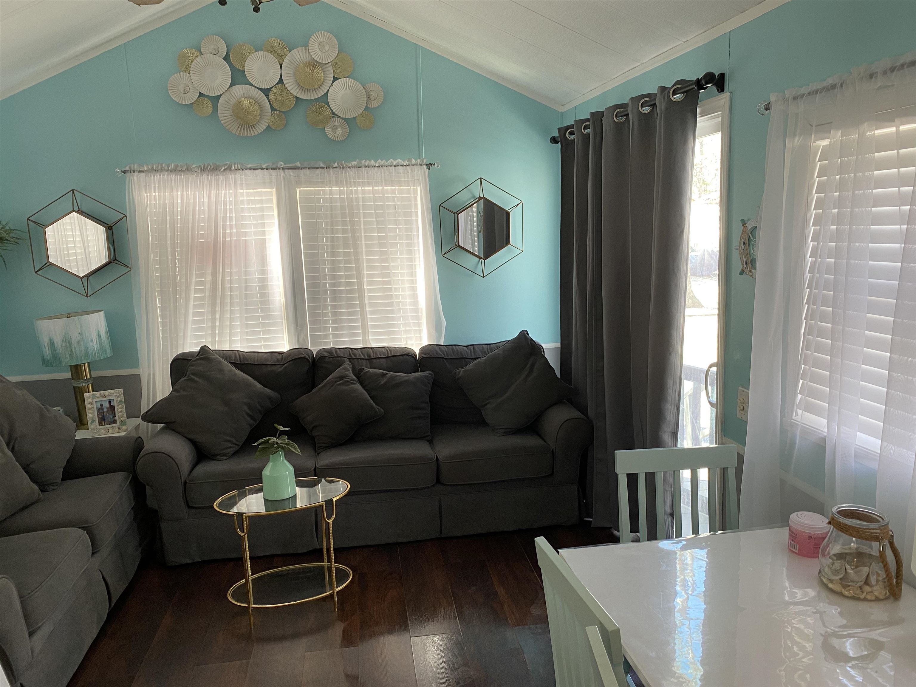 515 Corson Tavern Road Road - Picture 2