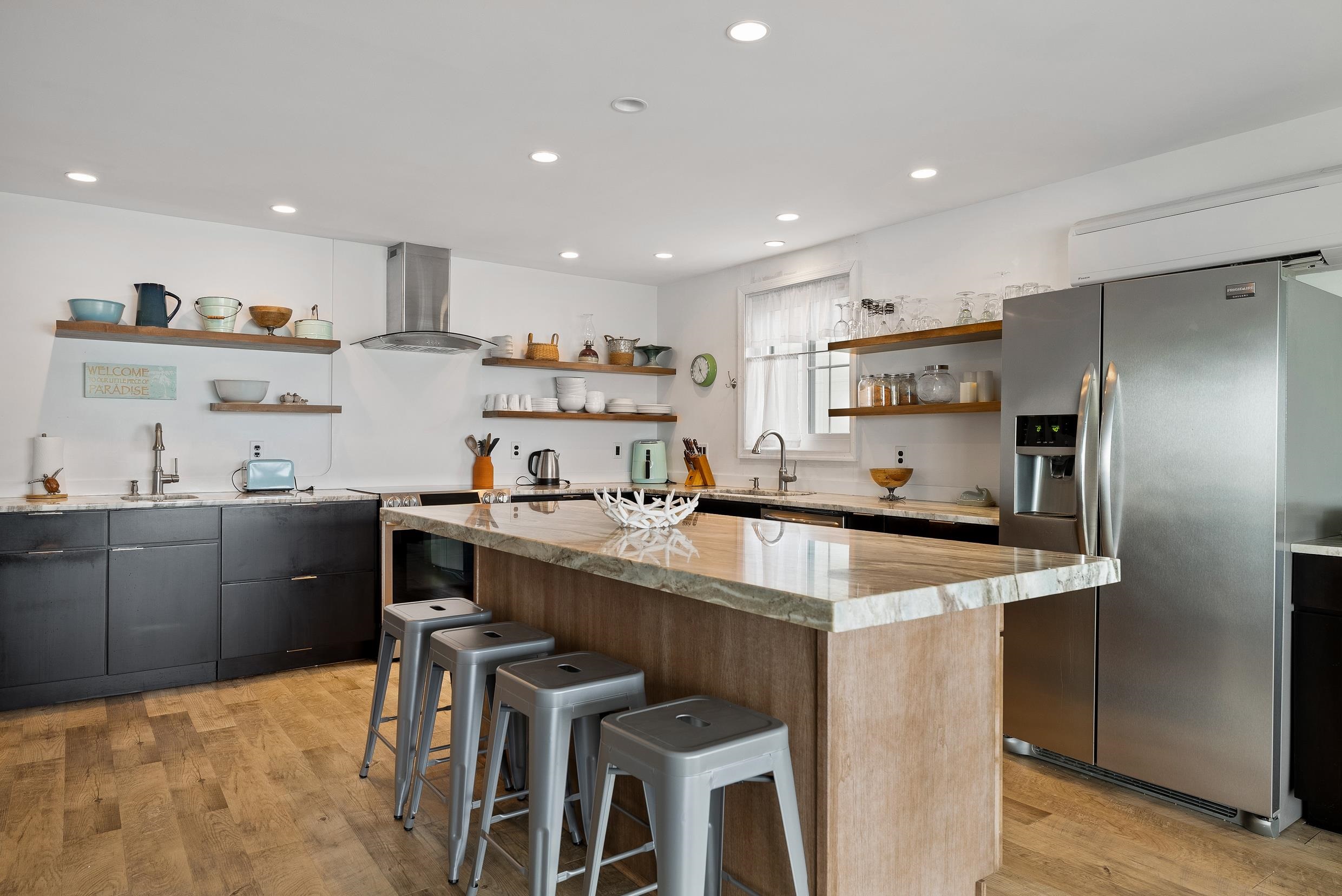 709 Beach Creek - Picture 11