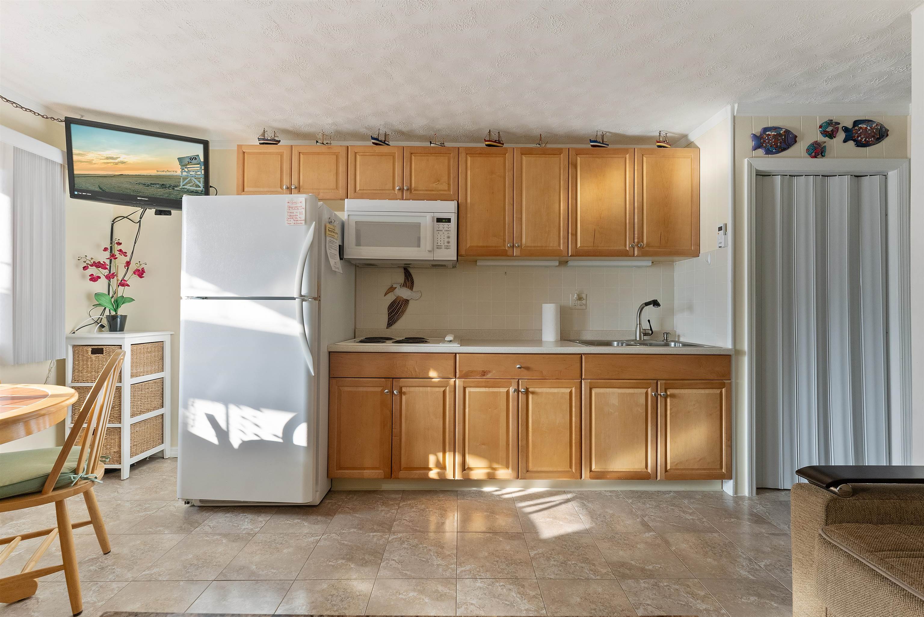 412 E St Paul Avenue - Picture 8