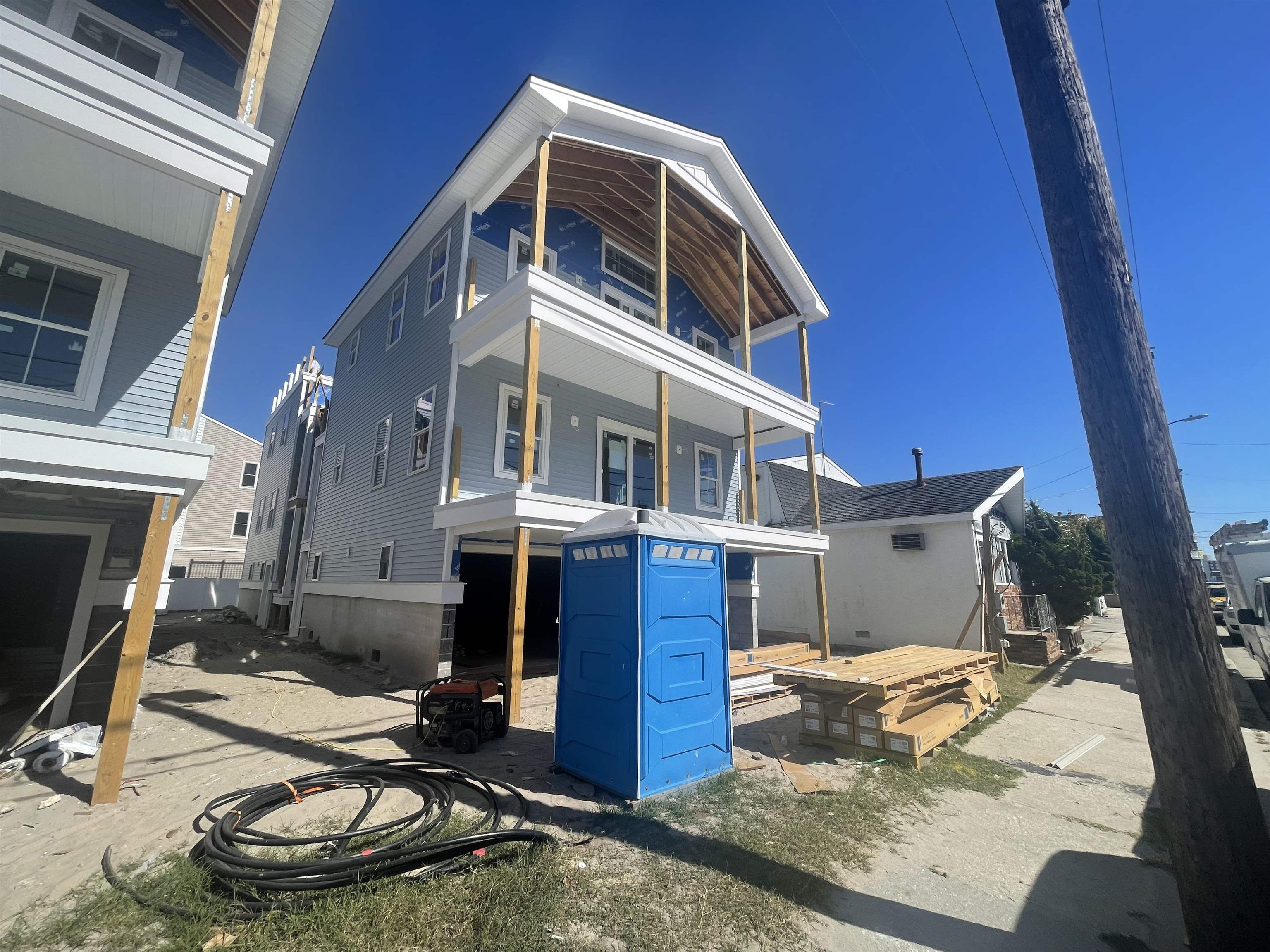 247 W Oak Avenue - Picture 16
