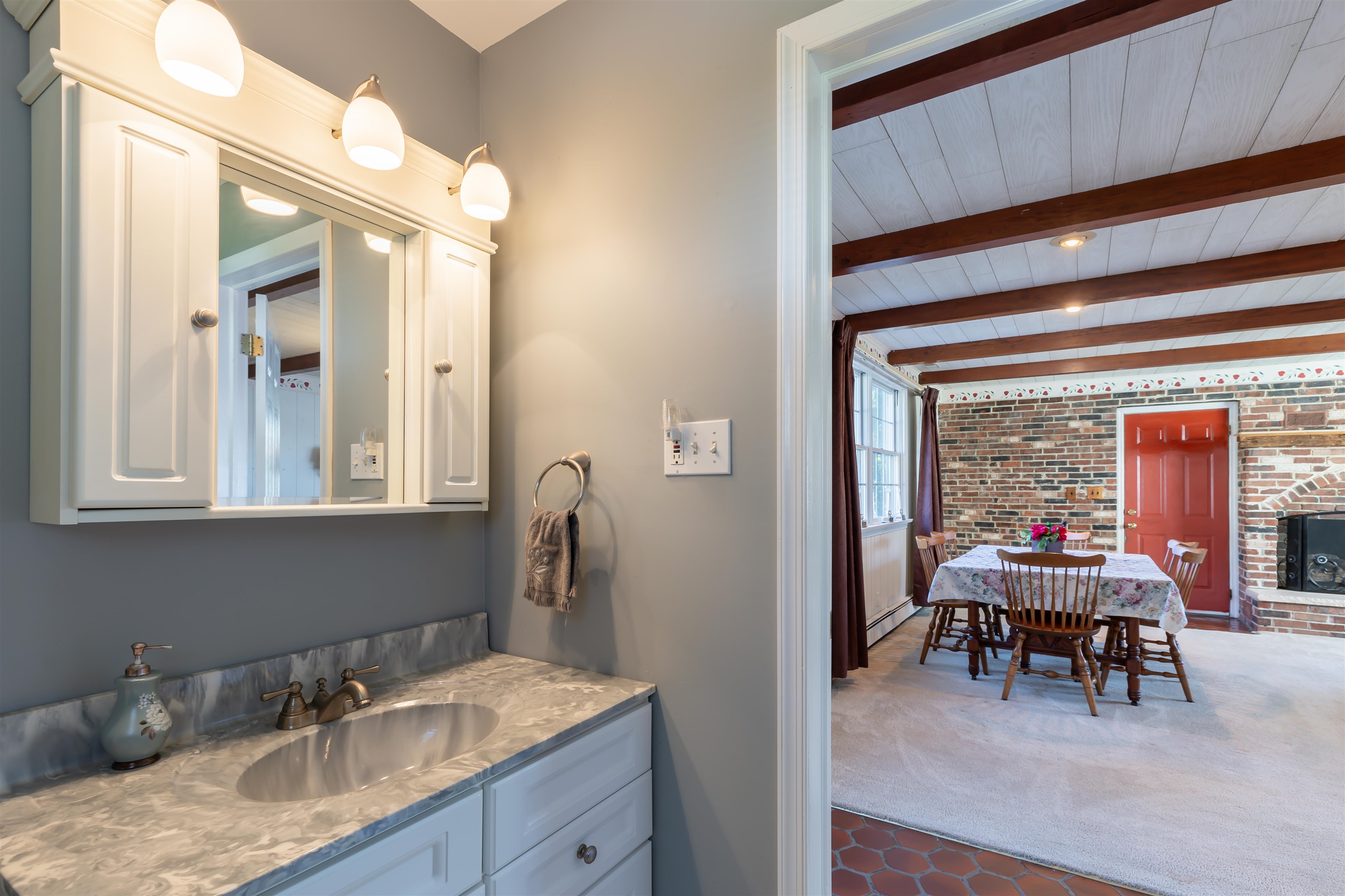 35 Maple Avenue - Picture 27