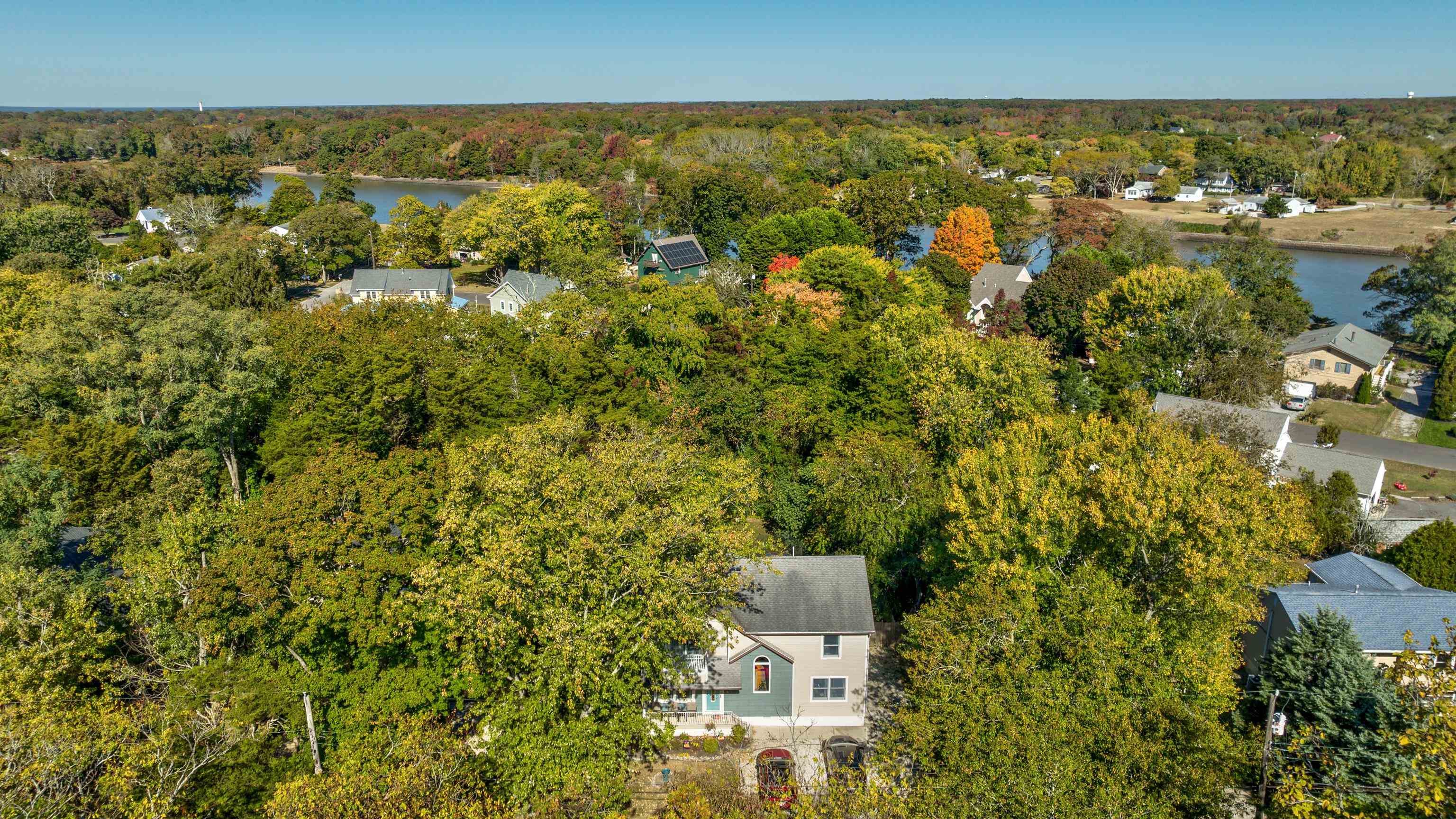 707 New England Road - Cold Spring
