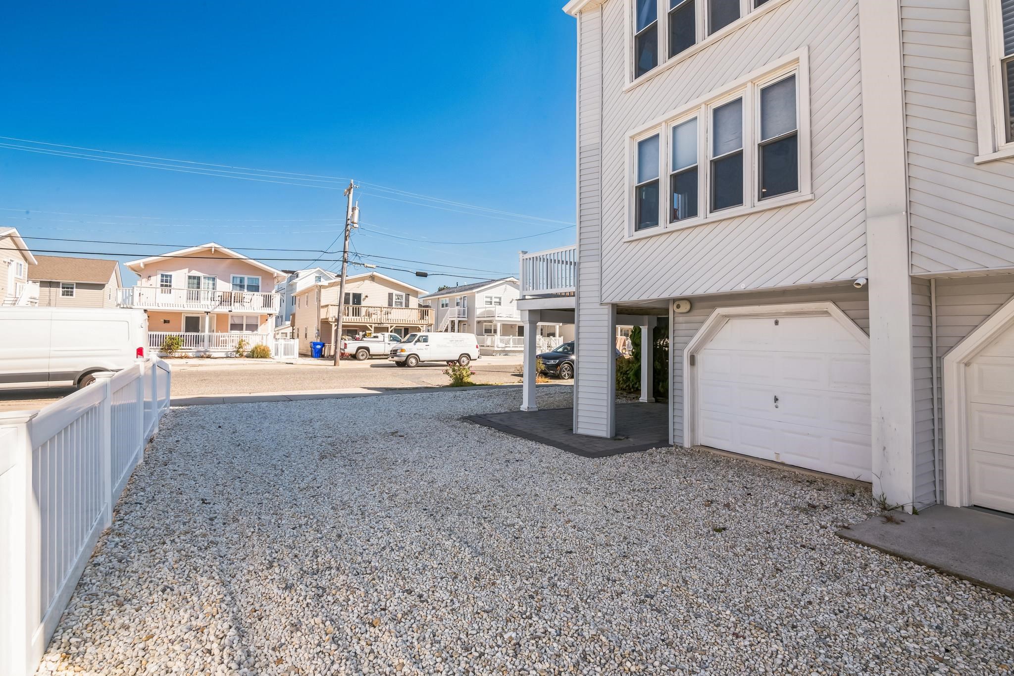 694 21st Street - Picture 26