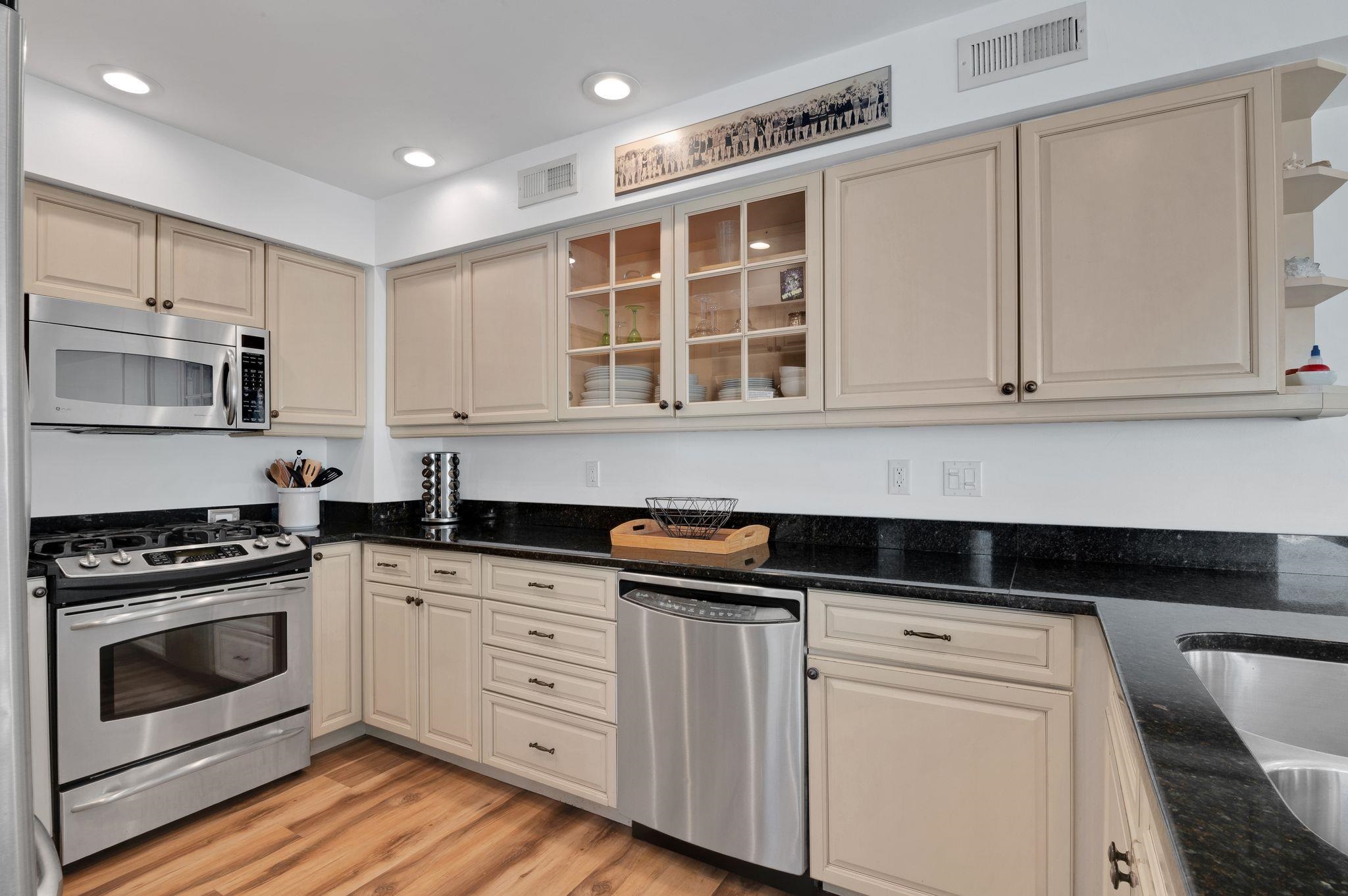 694 21st Street - Picture 6