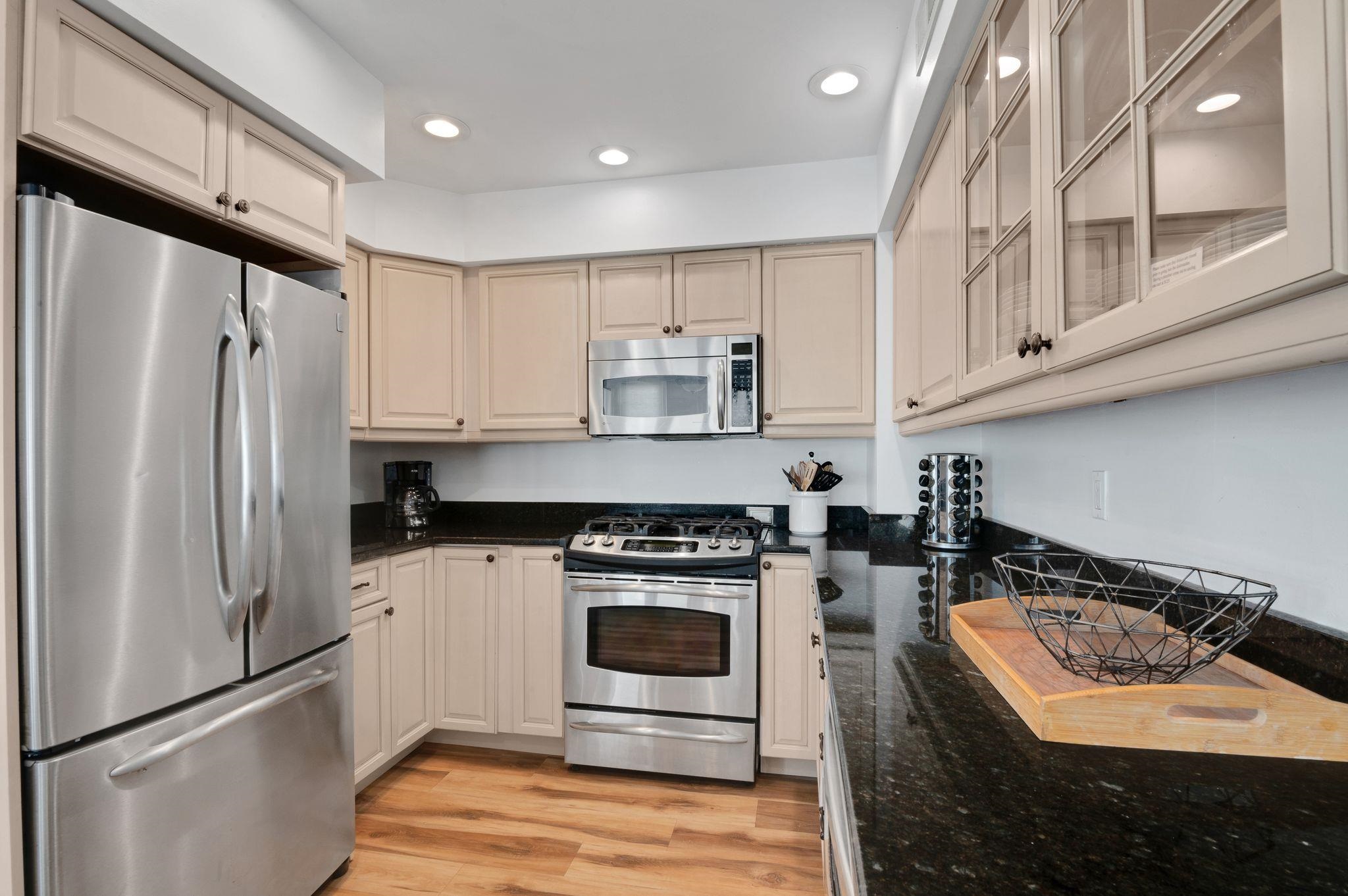 694 21st Street - Picture 9