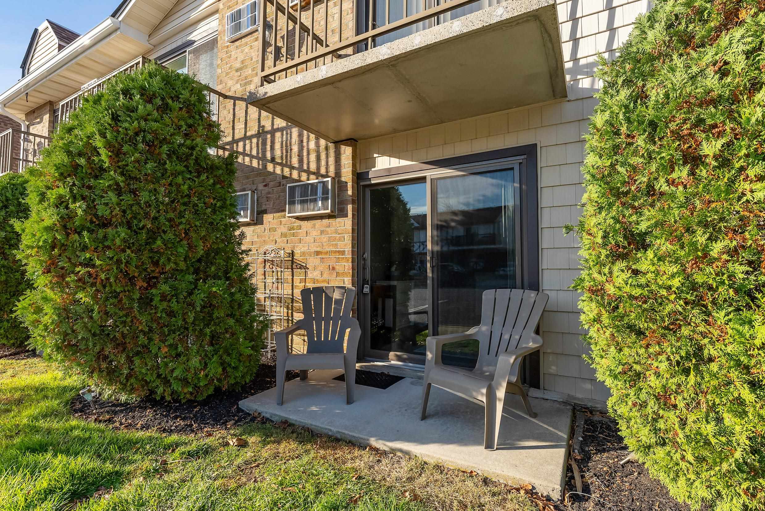 725 Allen Drive - Picture 3