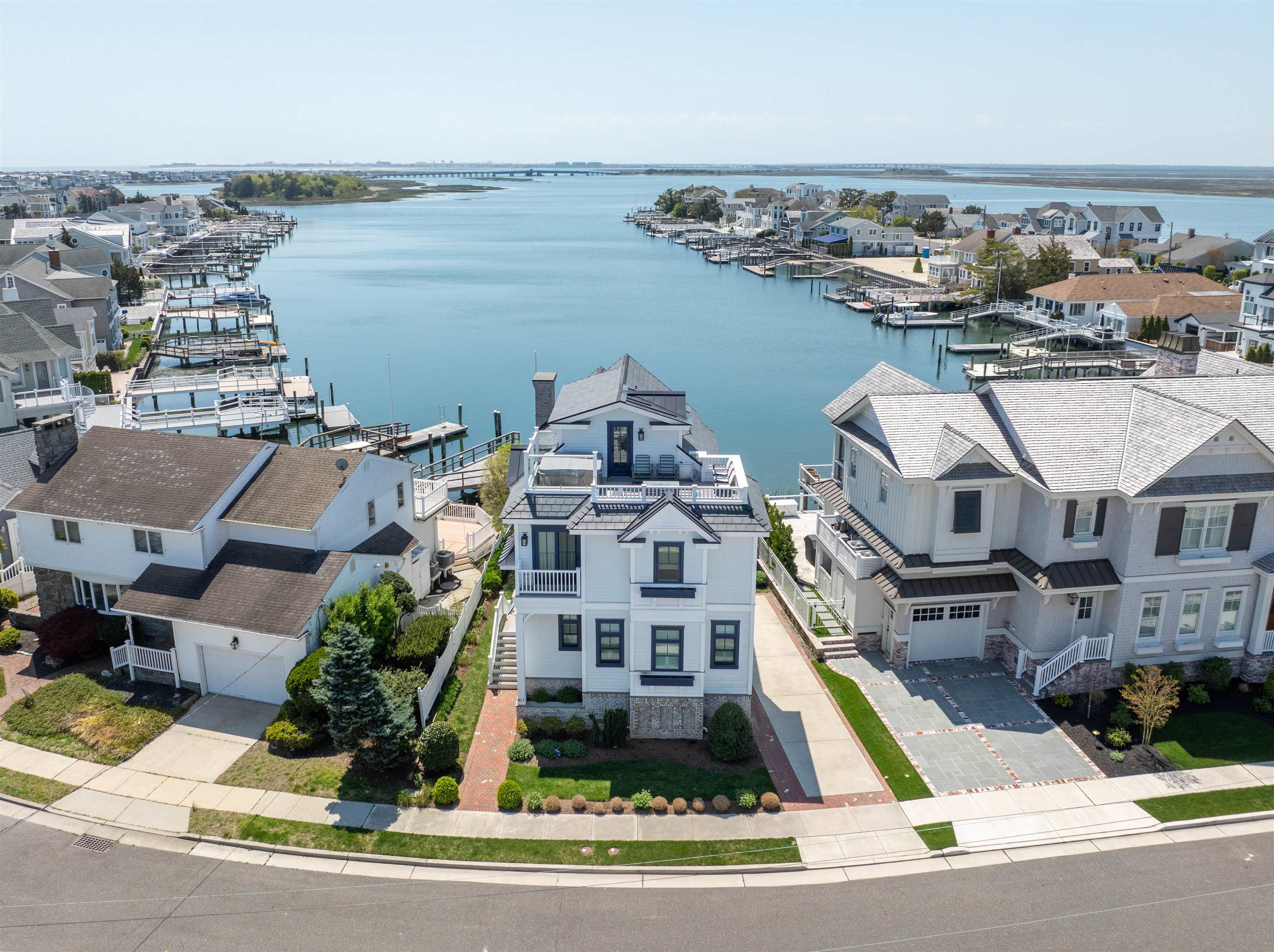 https://cdnparap40.paragonrels.com/ParagonImages/Property/P4/CAPEMAY/243322/1/0/0/f22d50aff977387940dd6ff390f17348/1/661da0ea46a19a9a81b70b3f82a29daa/243322-7cfb3039-b2dd-42f0-a8a4-b851e7a93657.JPG