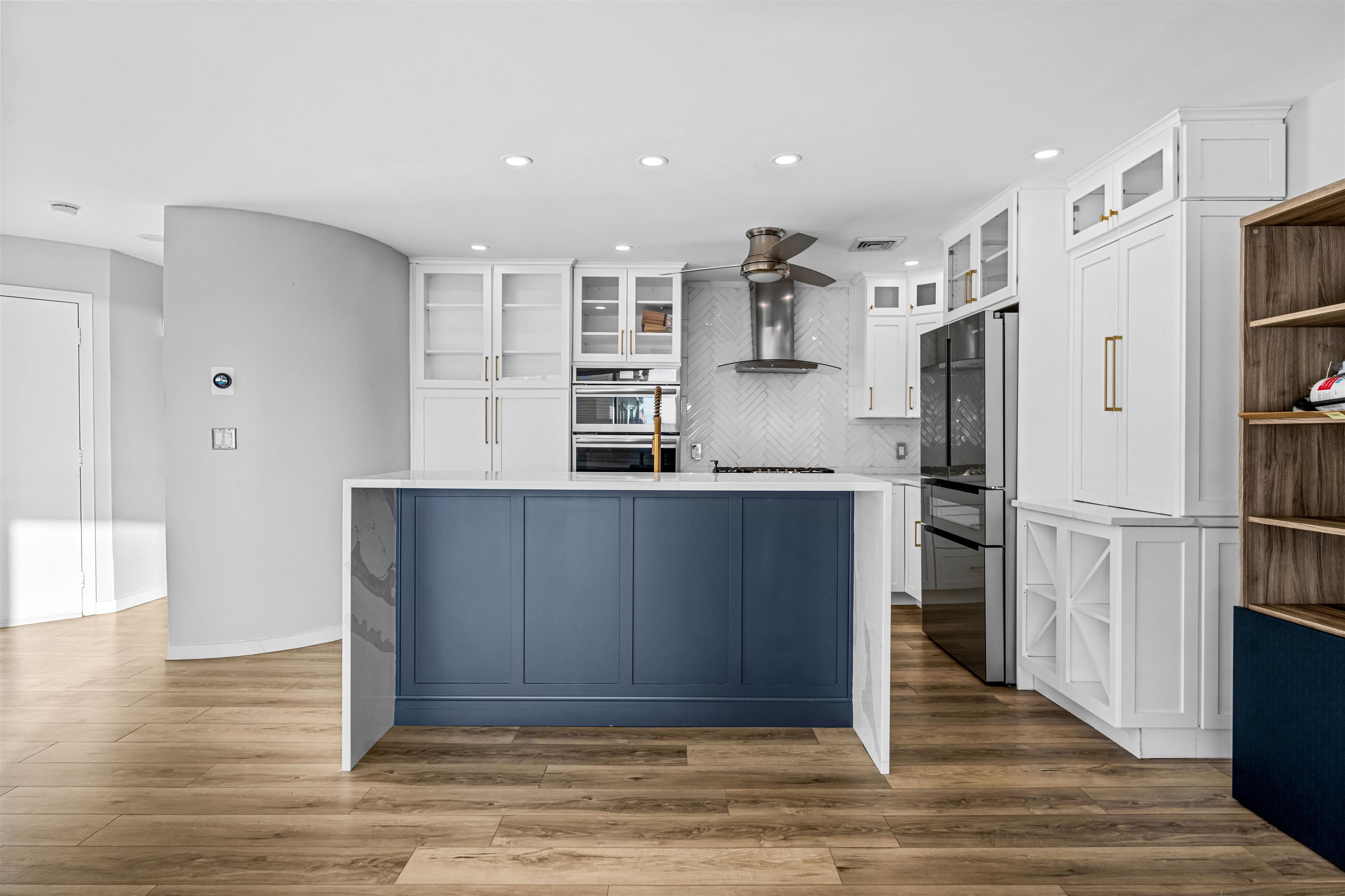 902 Ocean Drive - Picture 10
