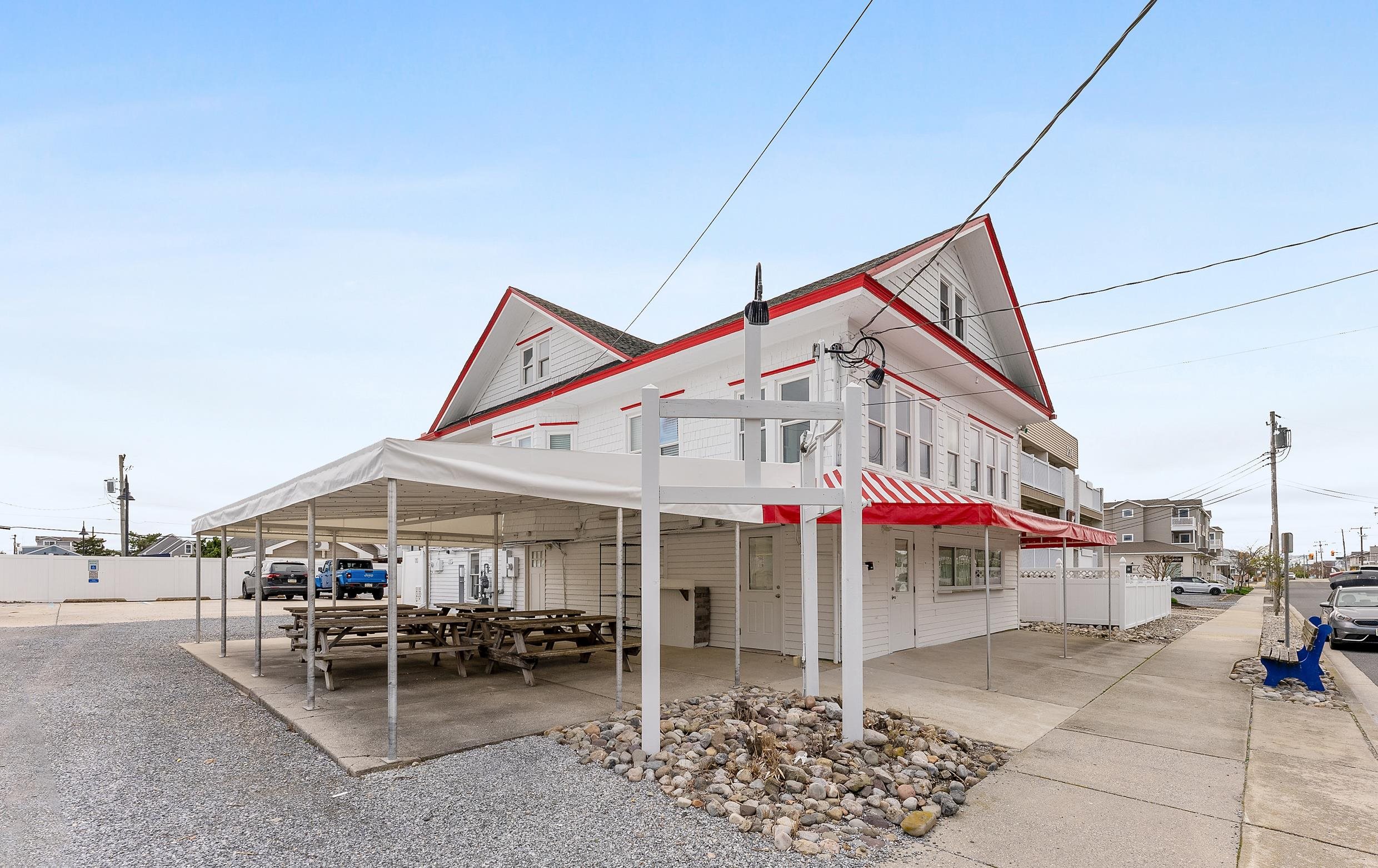 224 21st Street - Avalon