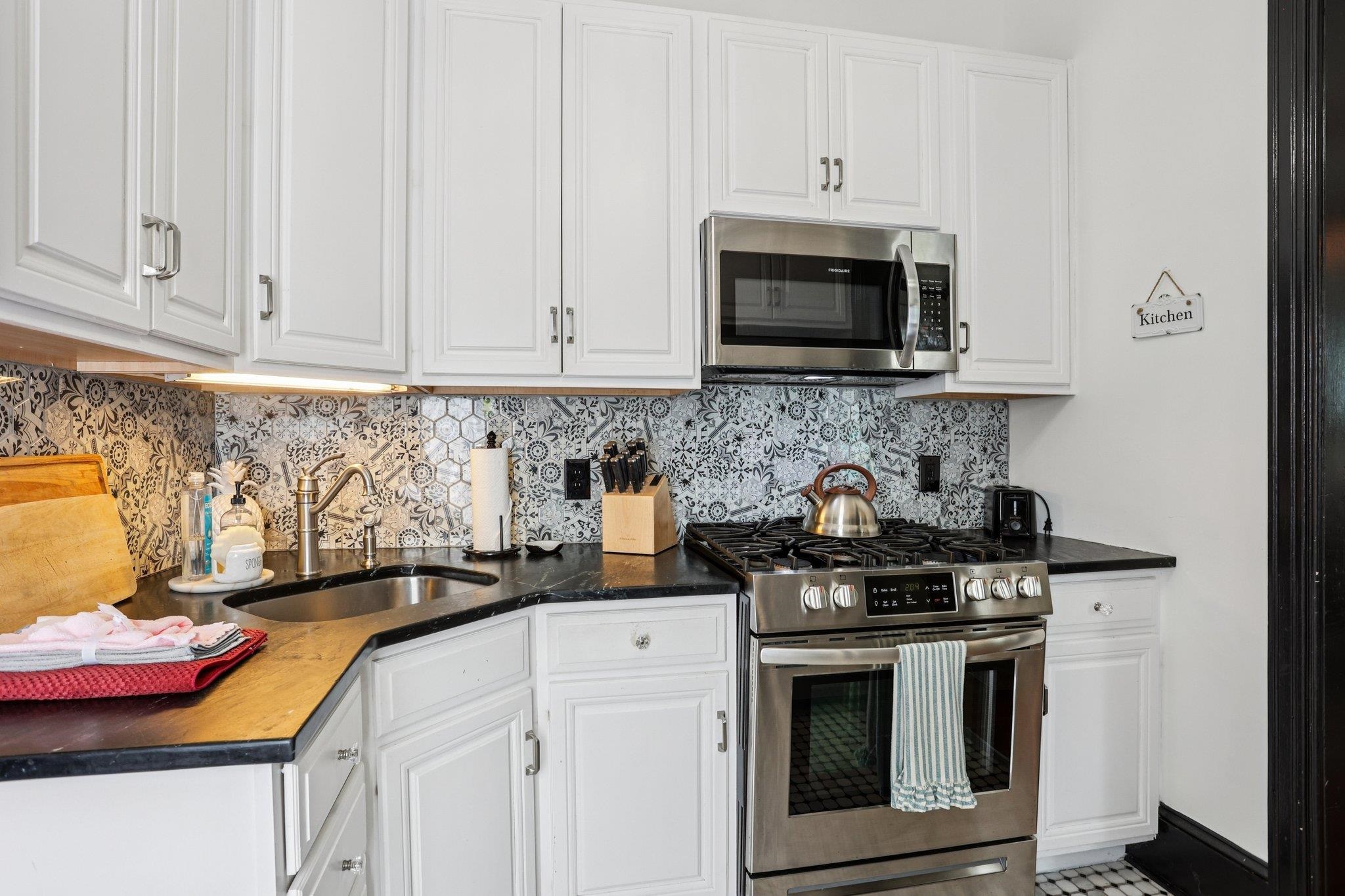 414 Broadway - Picture 36