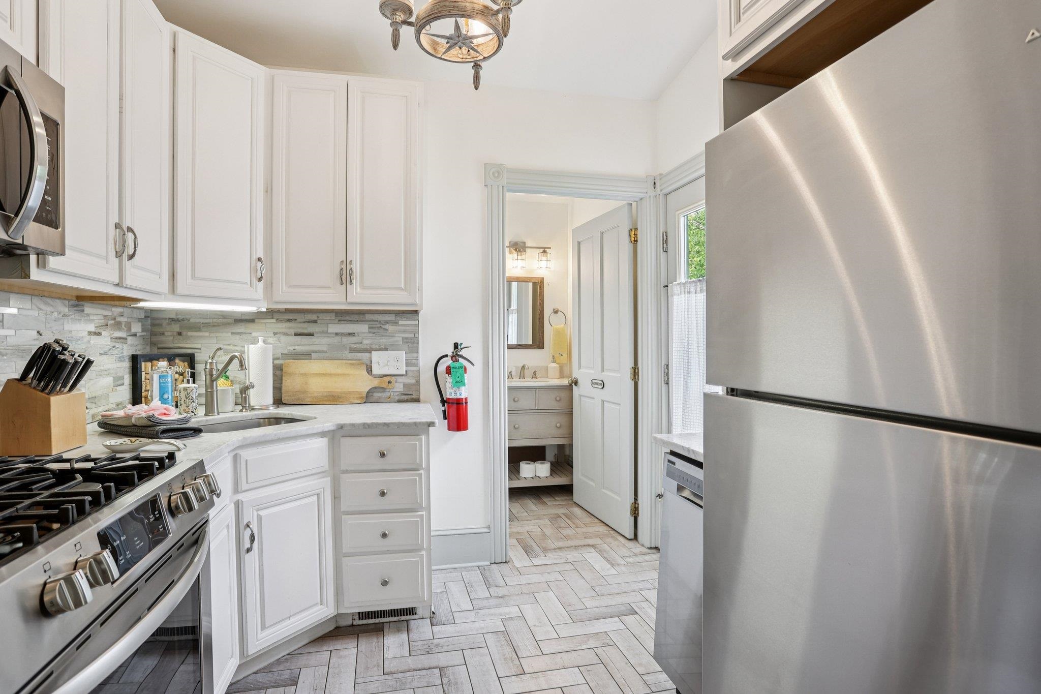 416 Broadway - Picture 35